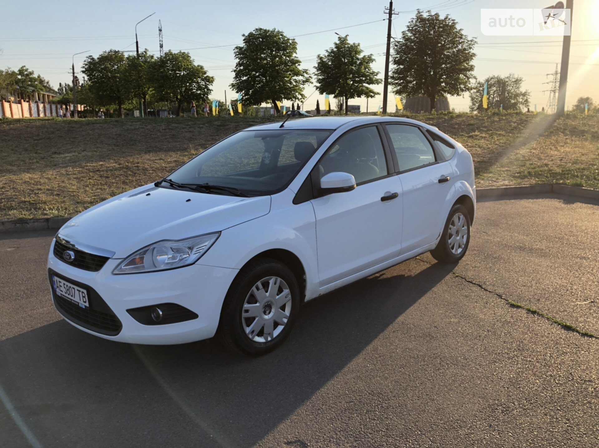 Головне фото звіту автомобіля FORD FOCUS 2011