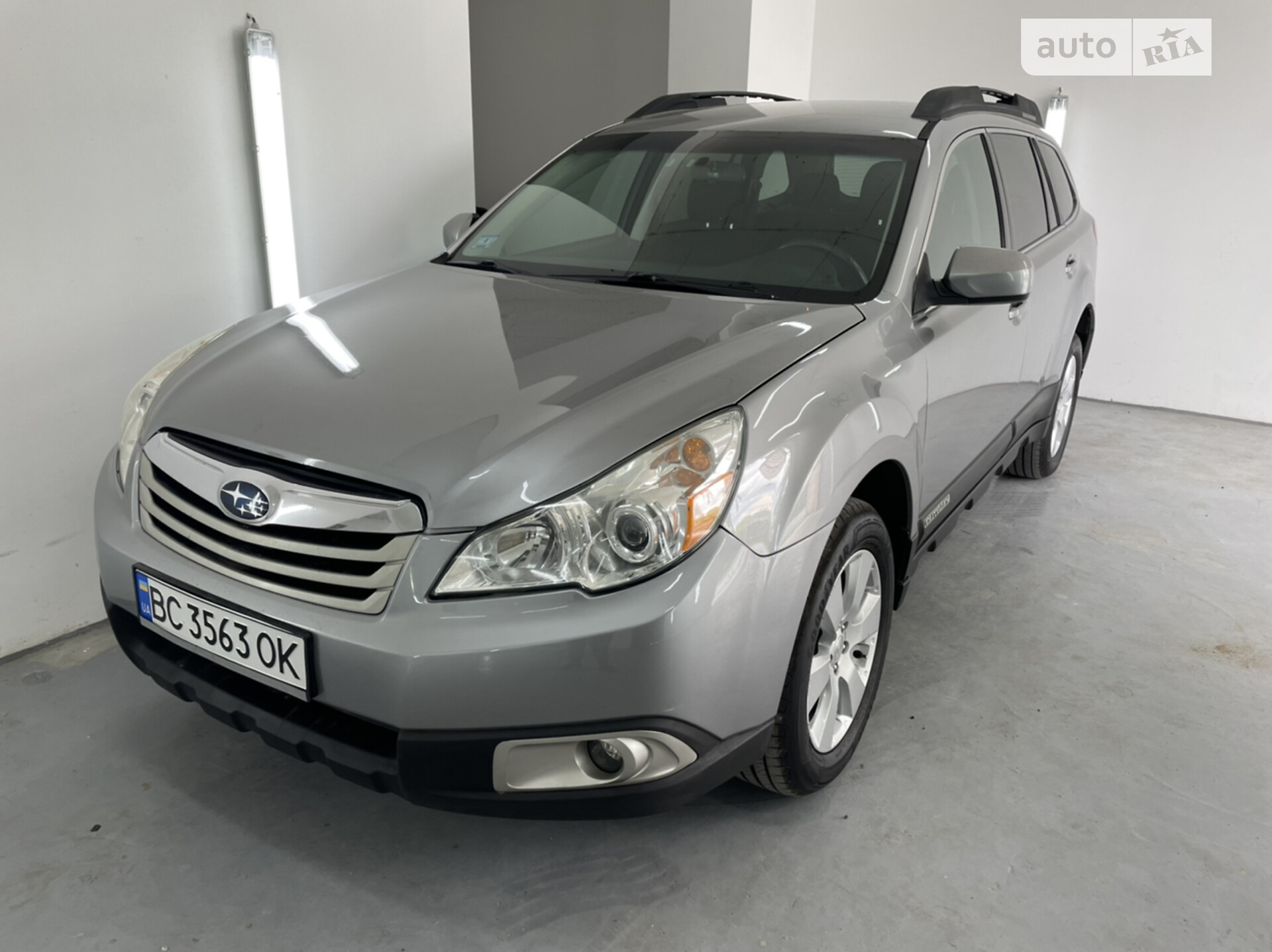 SUBARU OUTBACK 2010