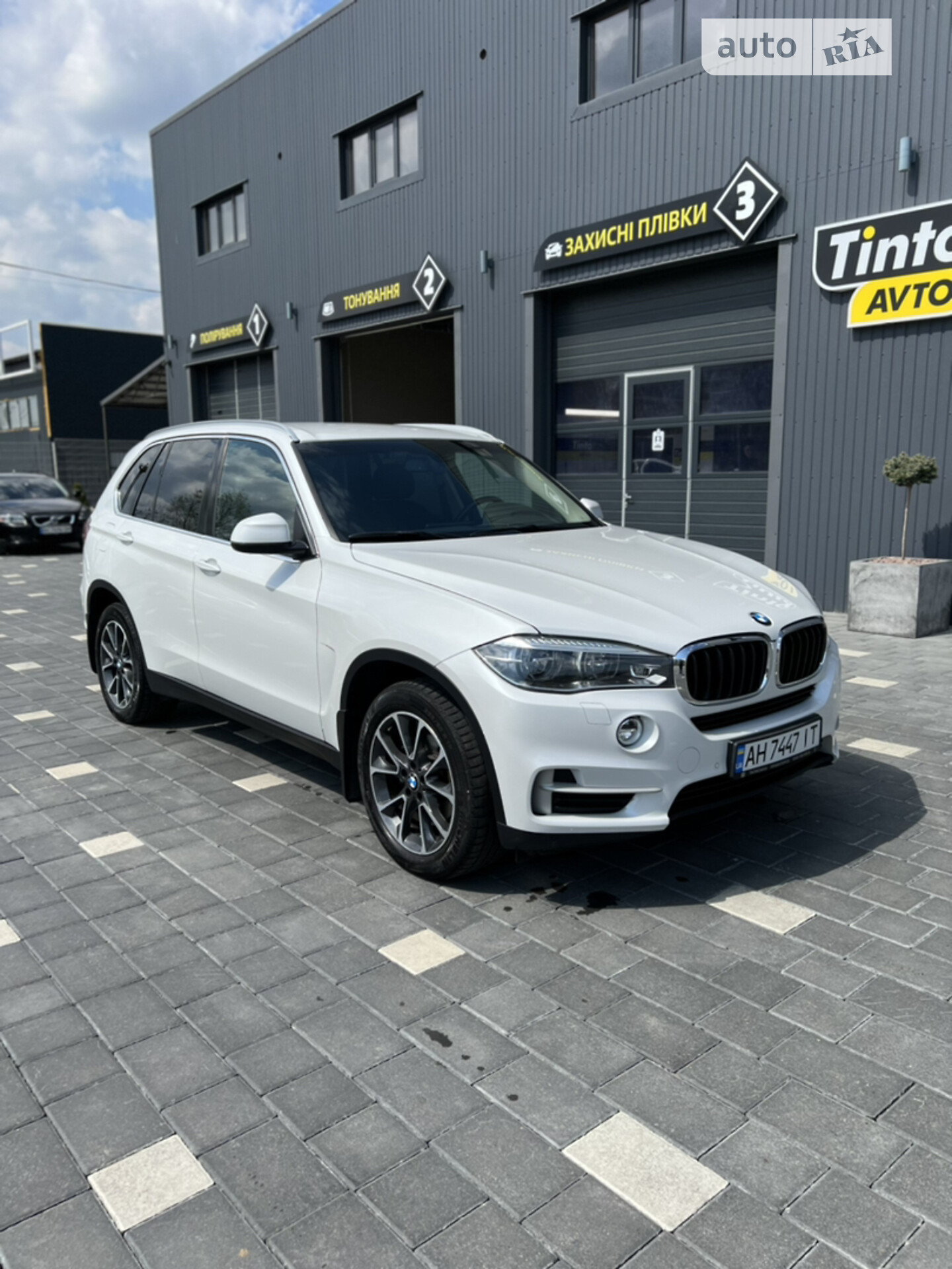 Головне фото звіту автомобіля BMW X5 2017