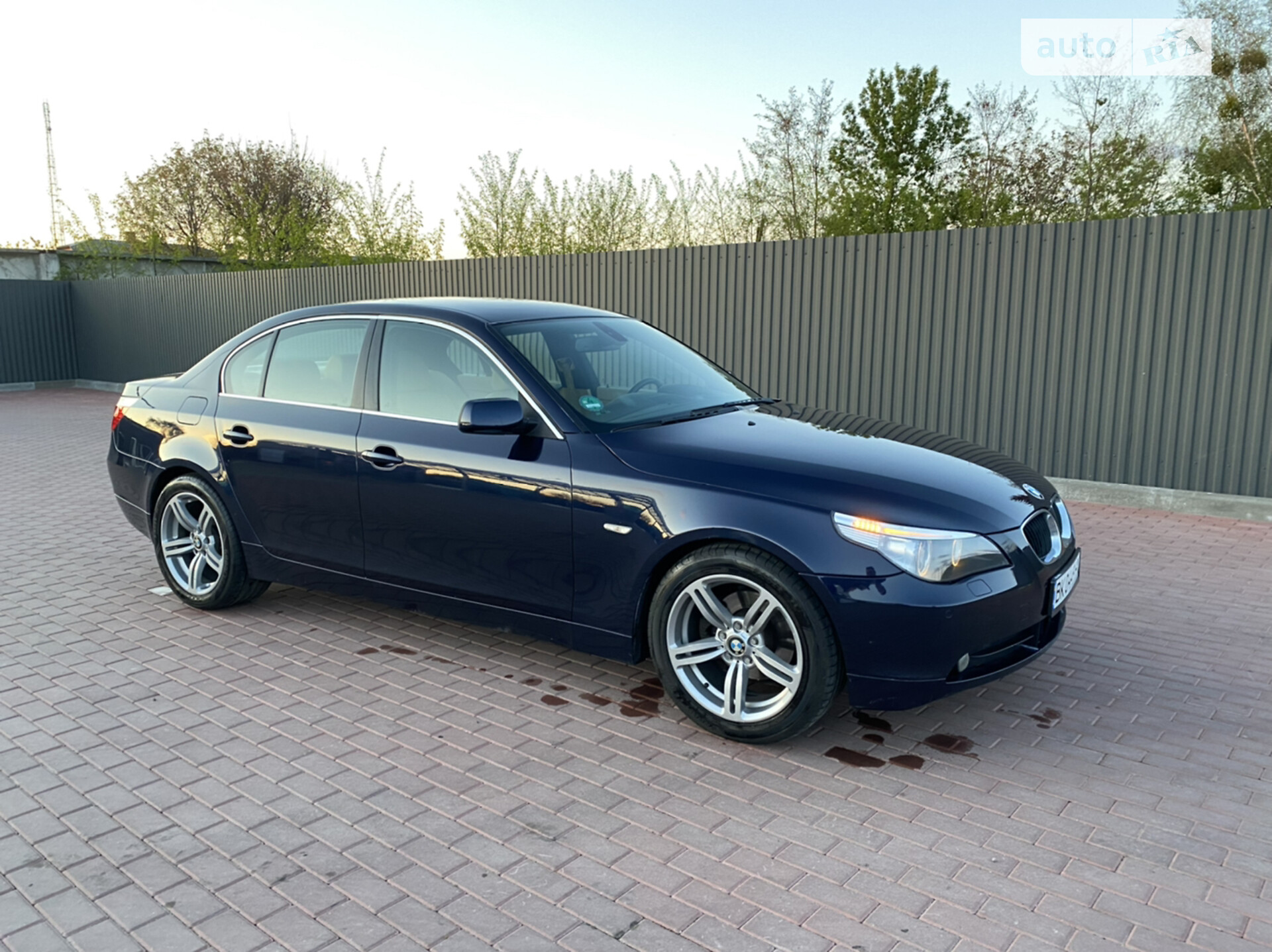 BMW 523I 2005