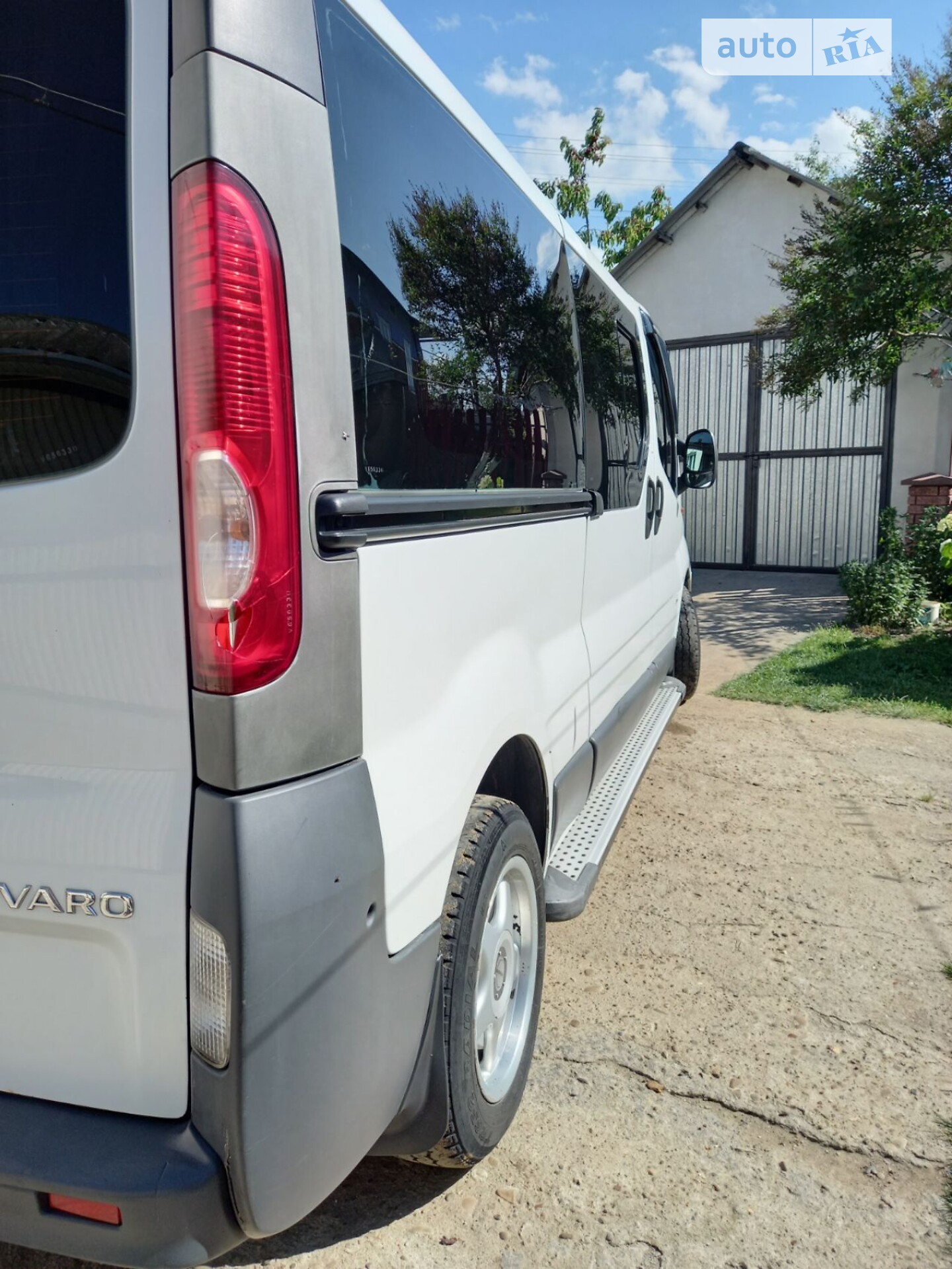 OPEL VIVARO