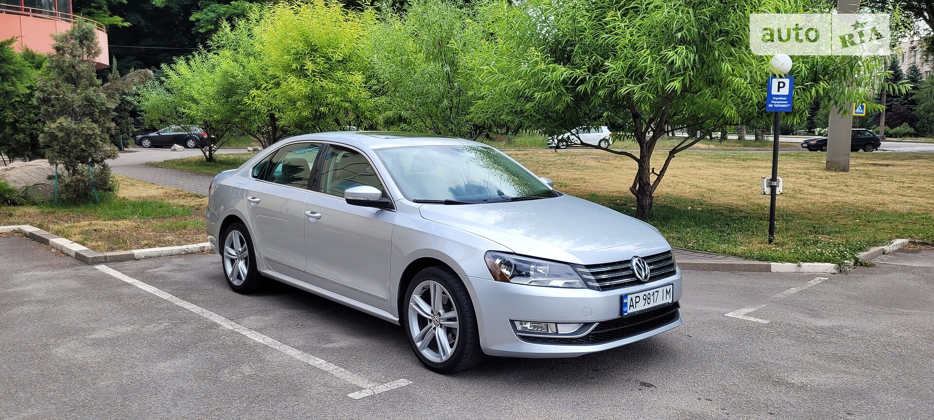 VOLKSWAGEN PASSAT 2013