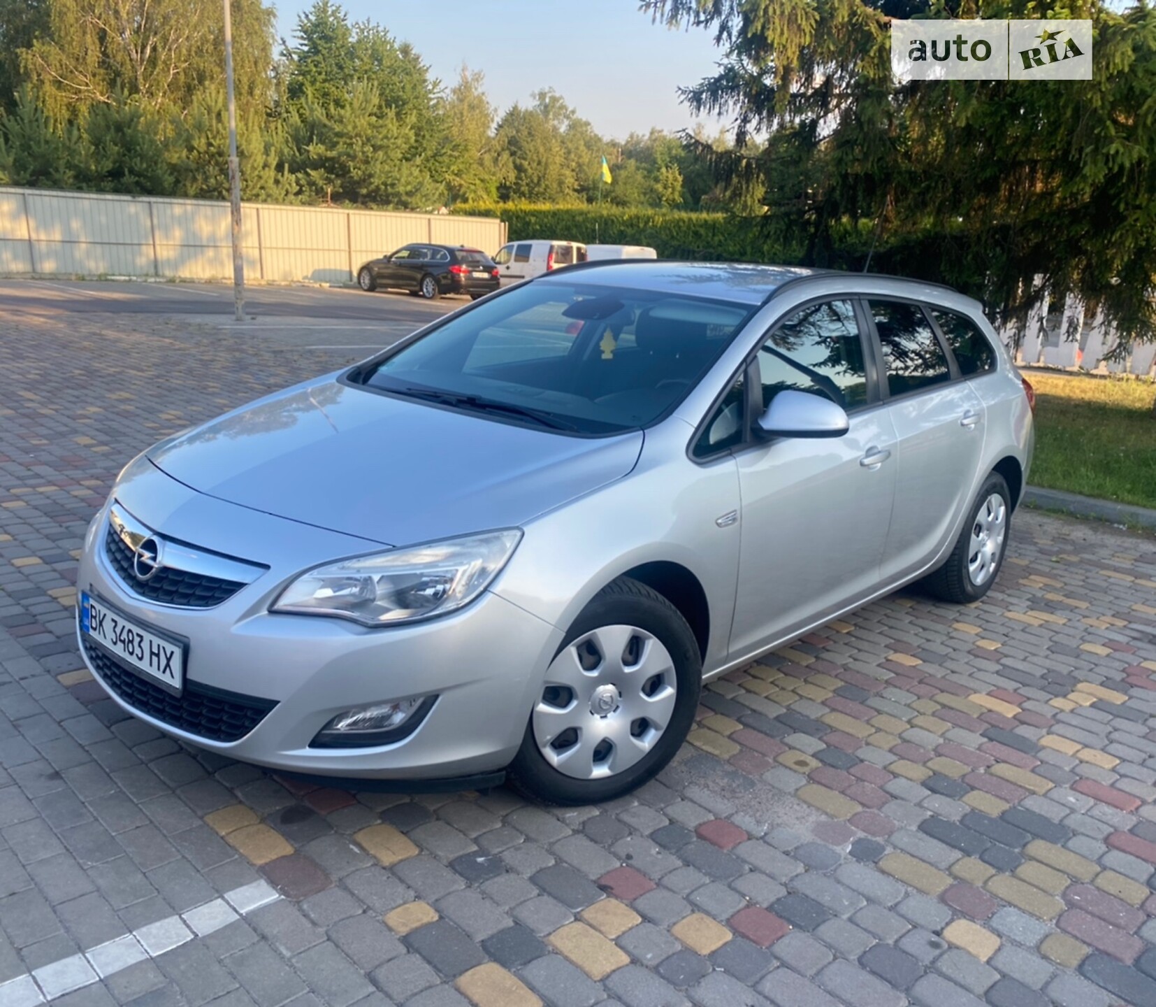 OPEL ASTRA 2011