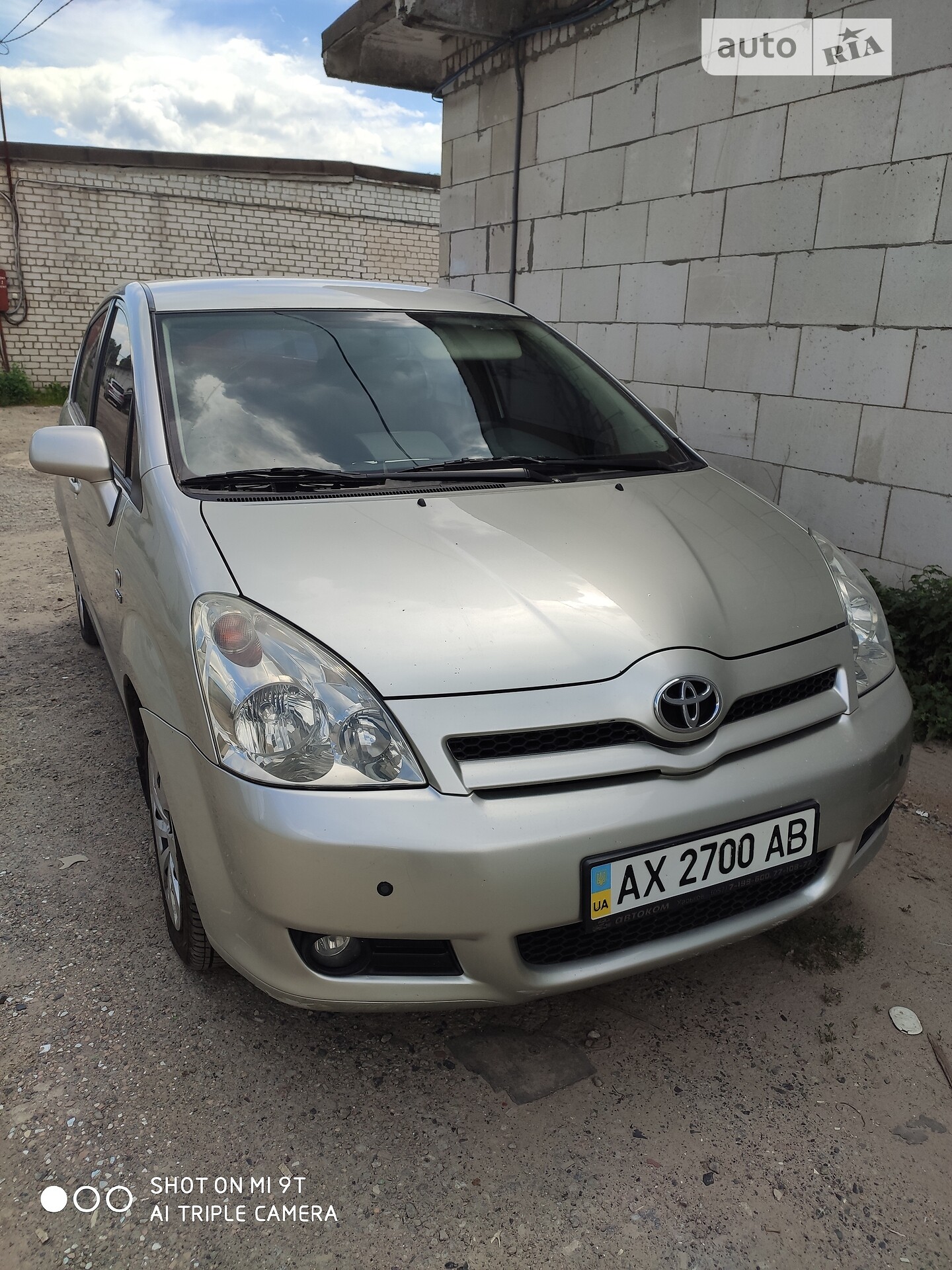 TOYOTA COROLLA VERSO 2004