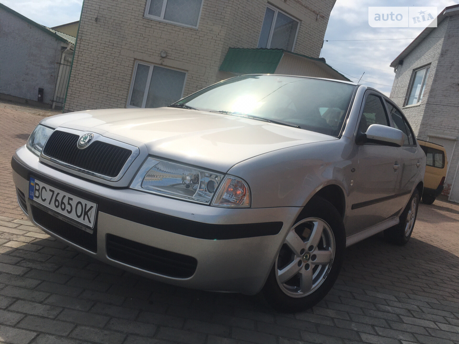 SKODA OCTAVIA 2001