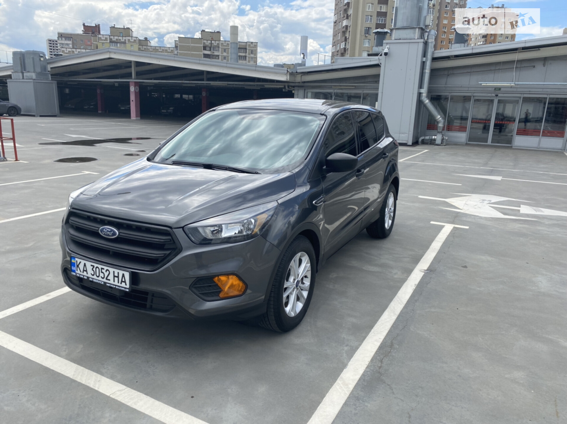 Головне фото звіту автомобіля FORD ESCAPE 2017