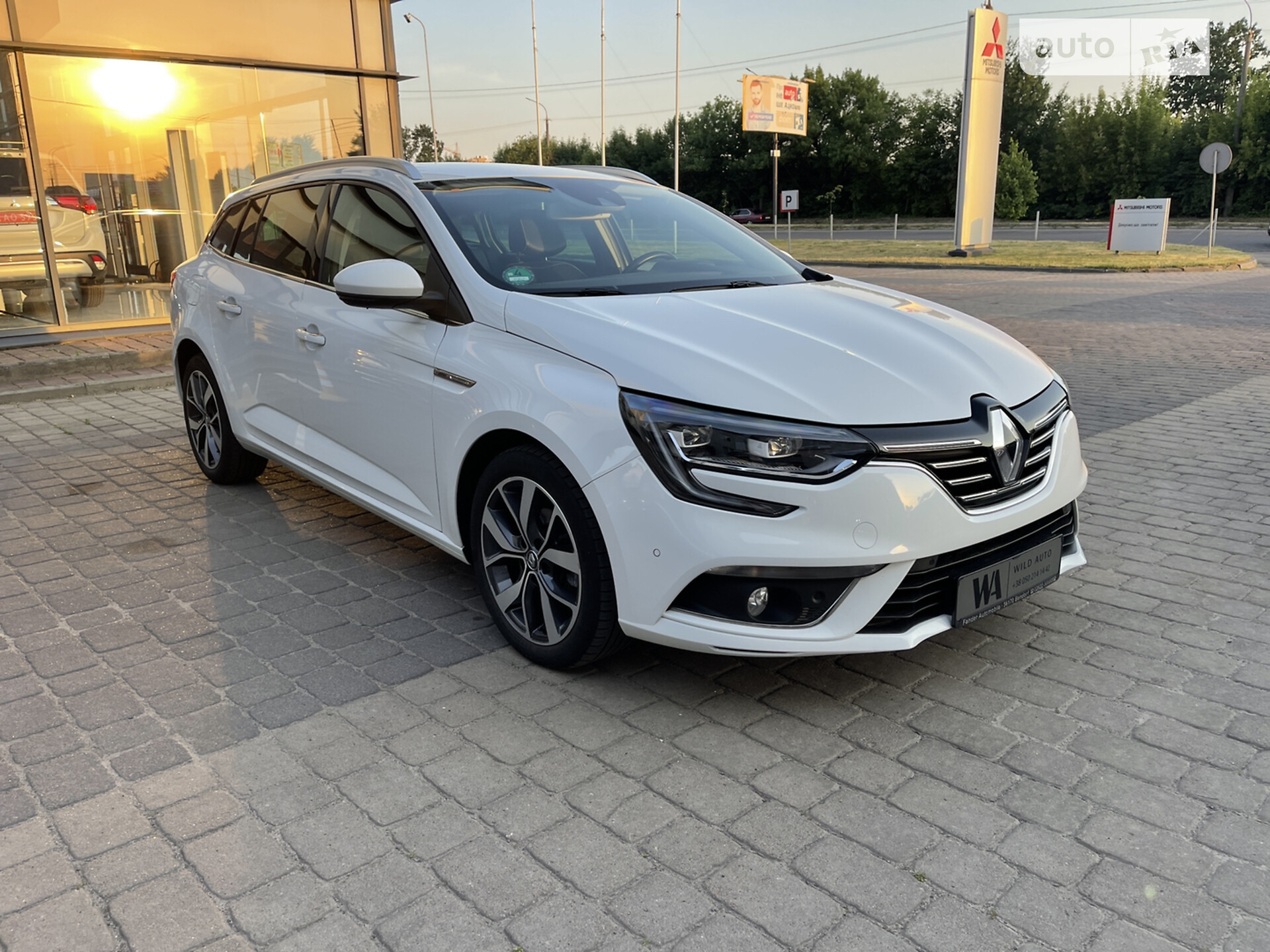 Головне фото звіту автомобіля RENAULT MEGANE 2017