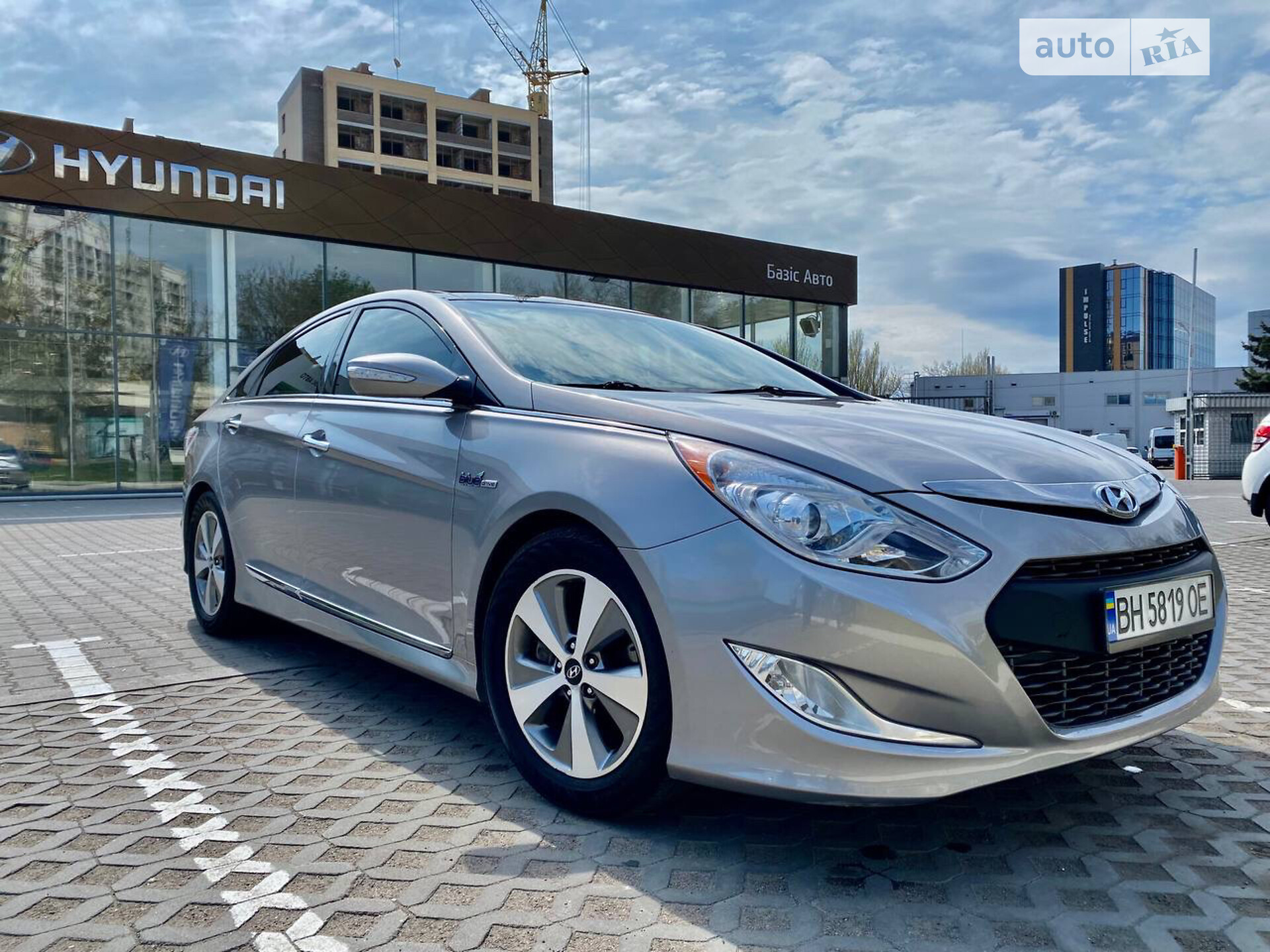 Головне фото звіту автомобіля HYUNDAI SONATA 2011