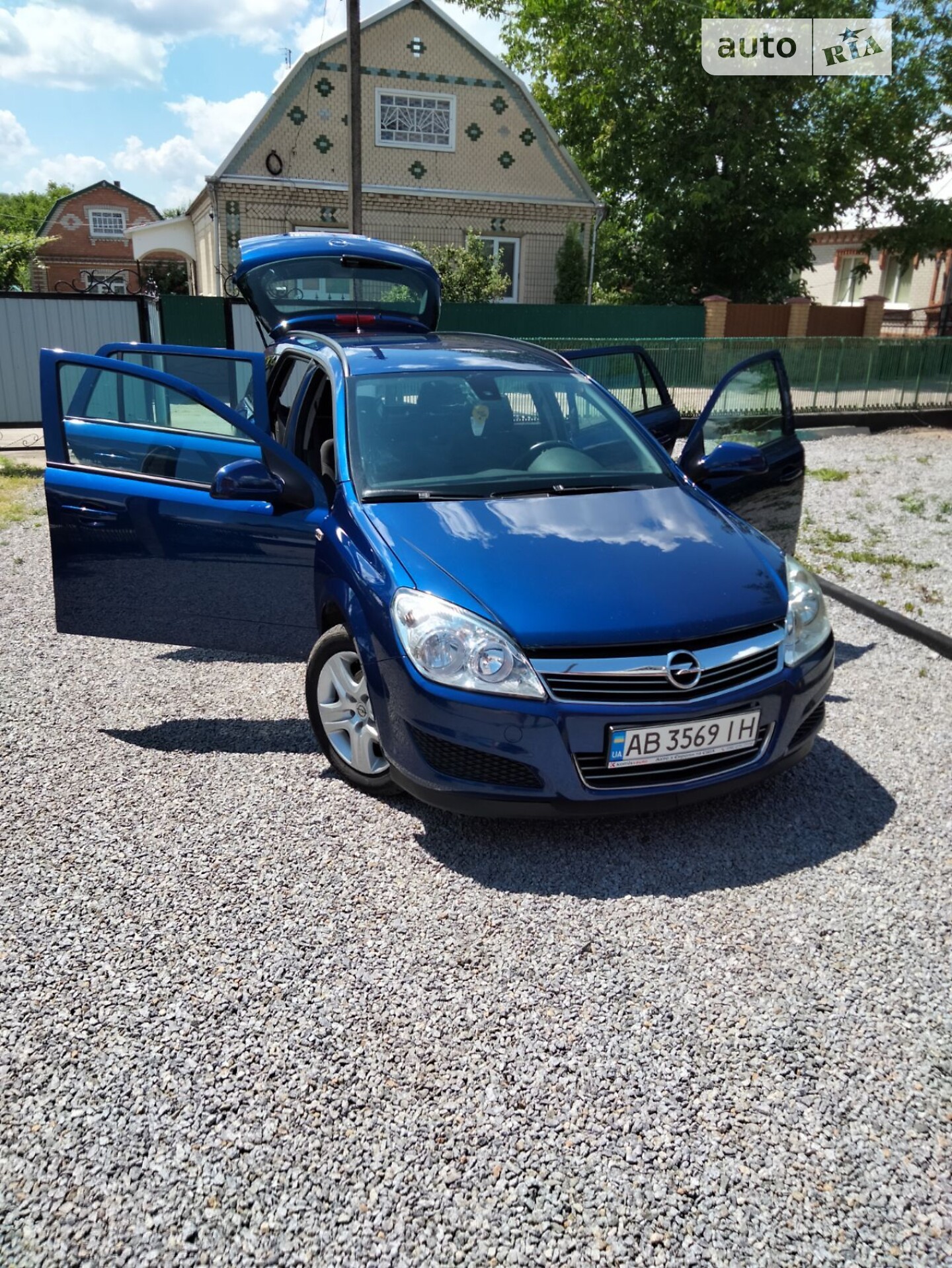 Головне фото звіту автомобіля OPEL ASTRA STATION WAGON 2009