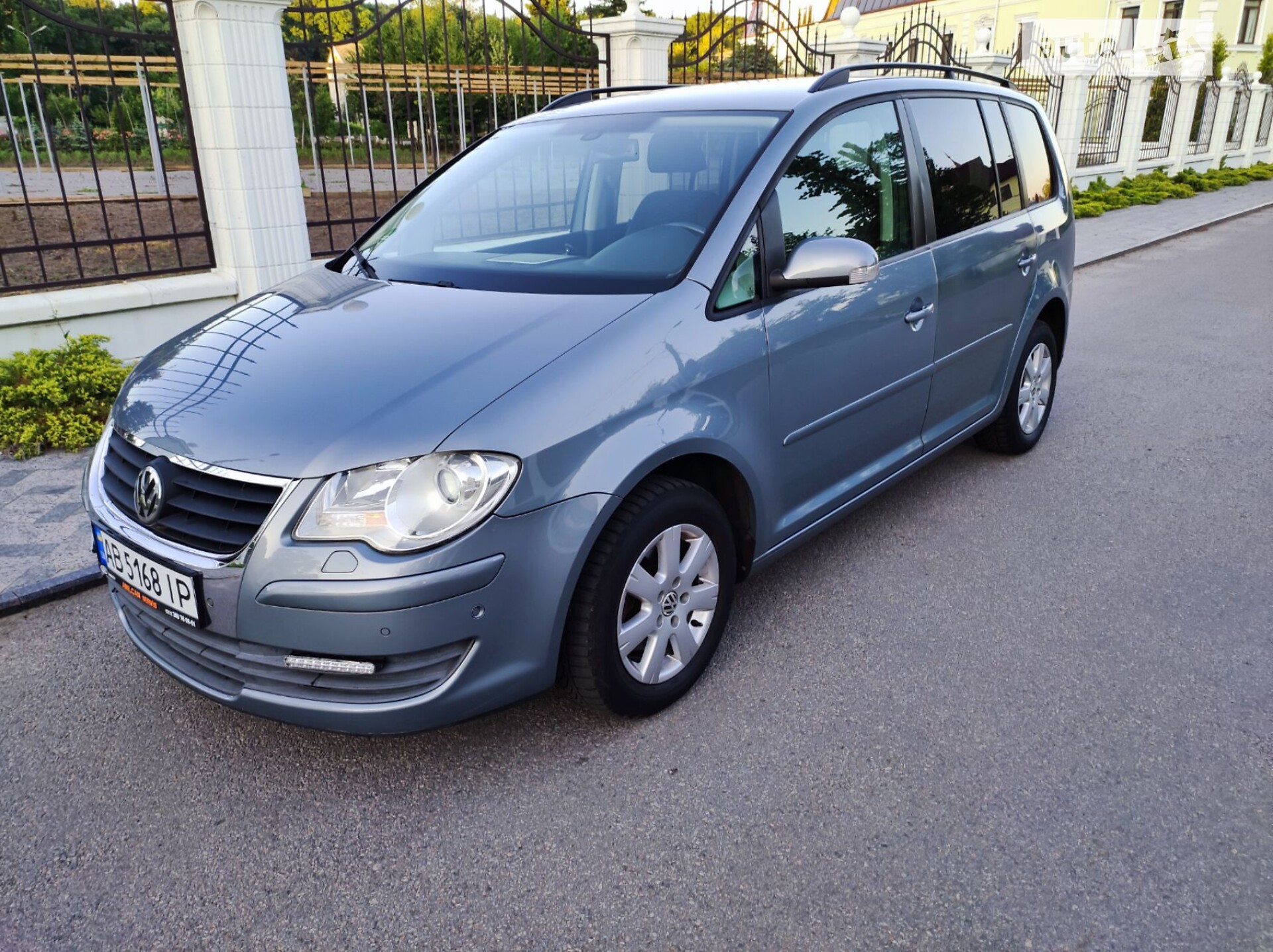 VOLKSWAGEN TOURAN 2007