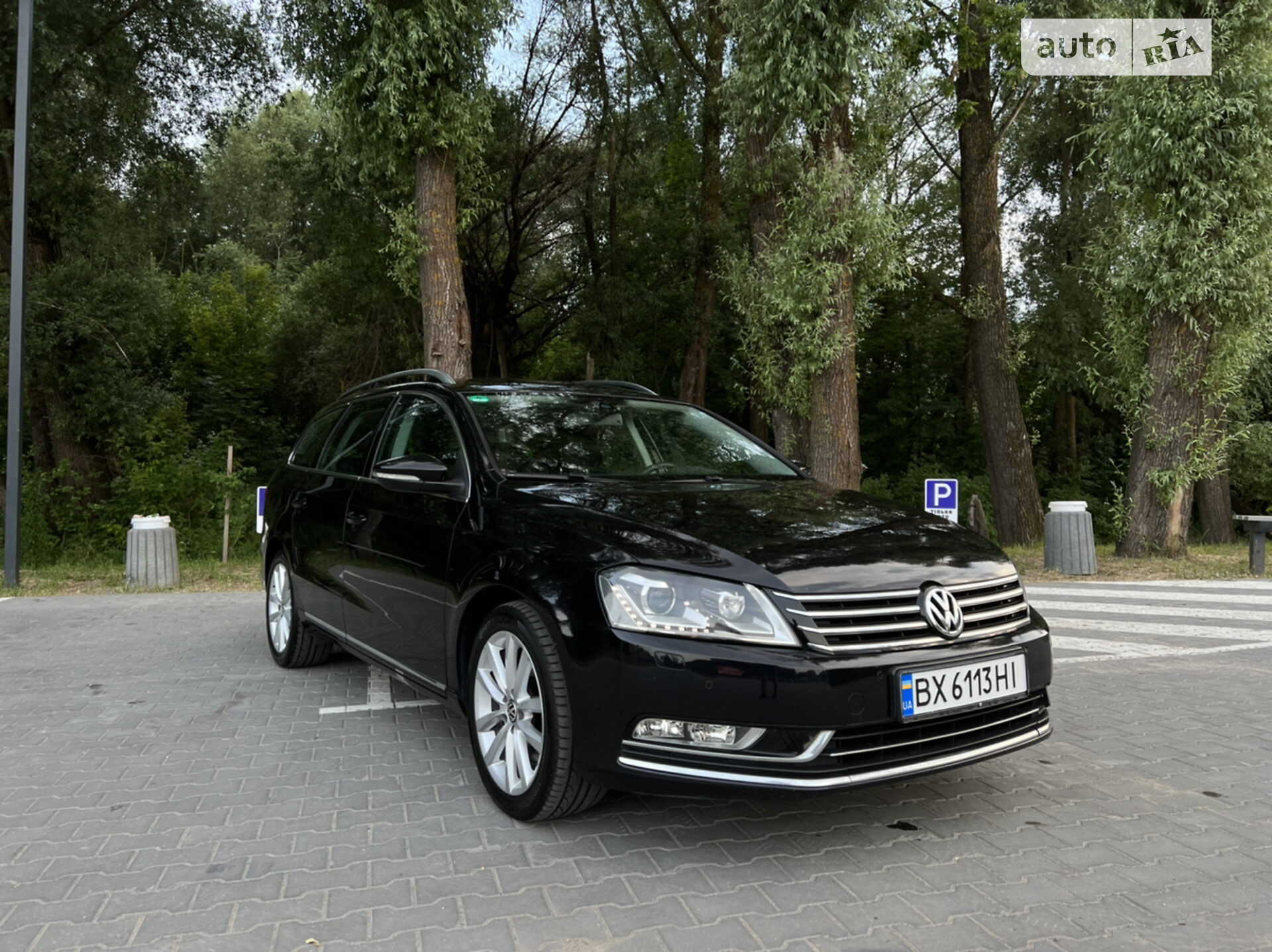 VOLKSWAGEN PASSAT 2011