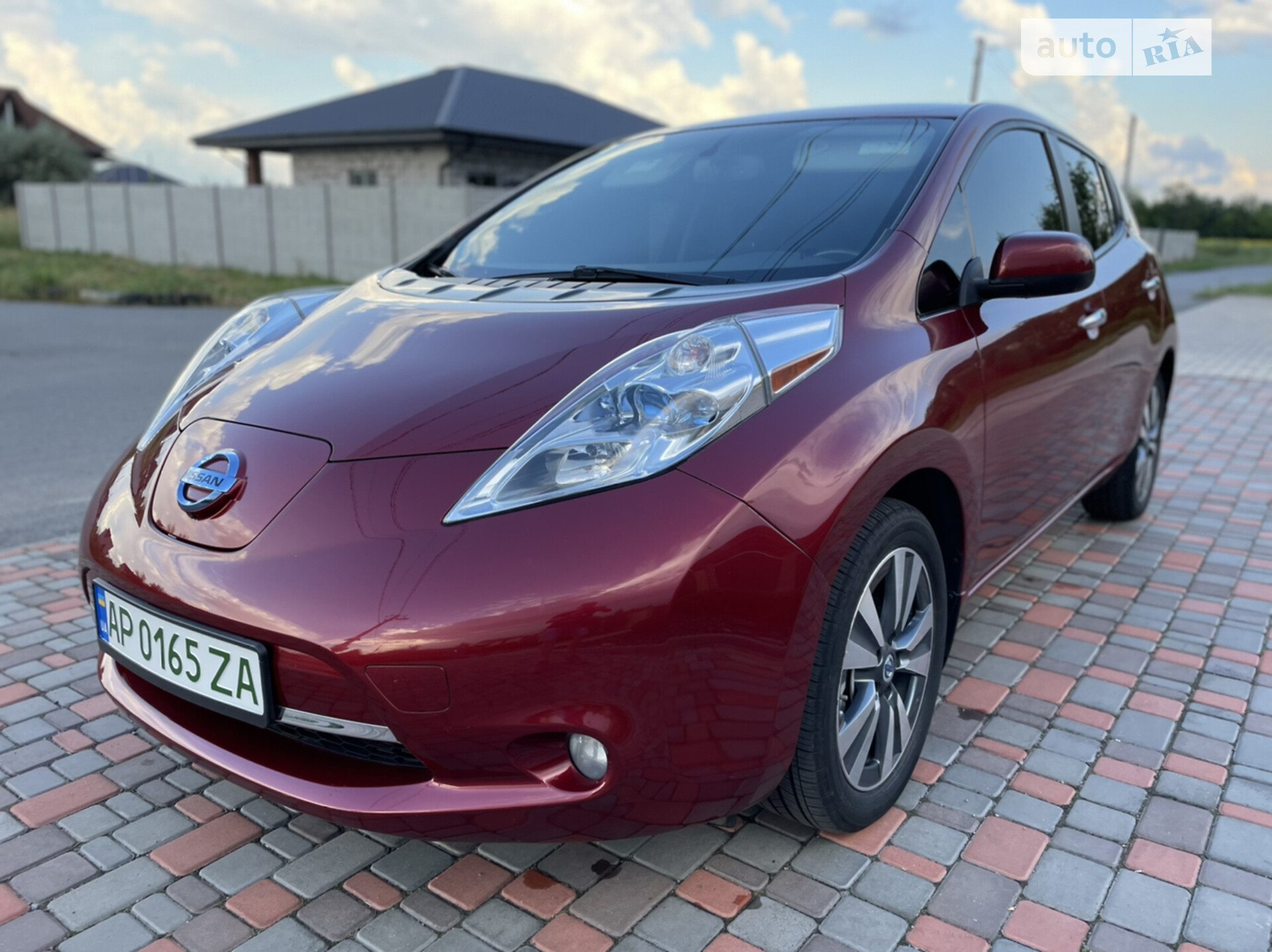 Nissan Leaf SL 2013