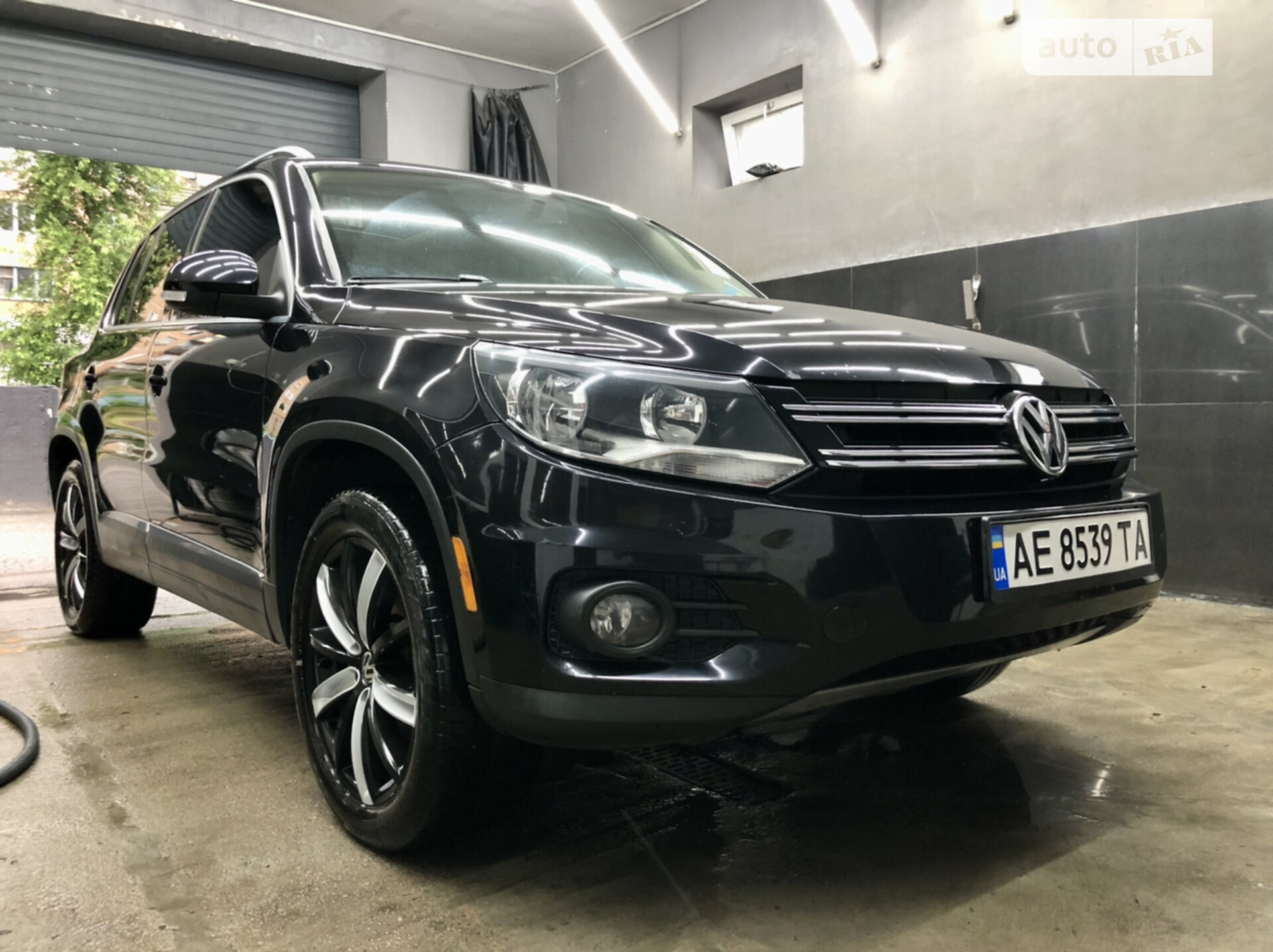 VOLKSWAGEN TIGUAN 2012