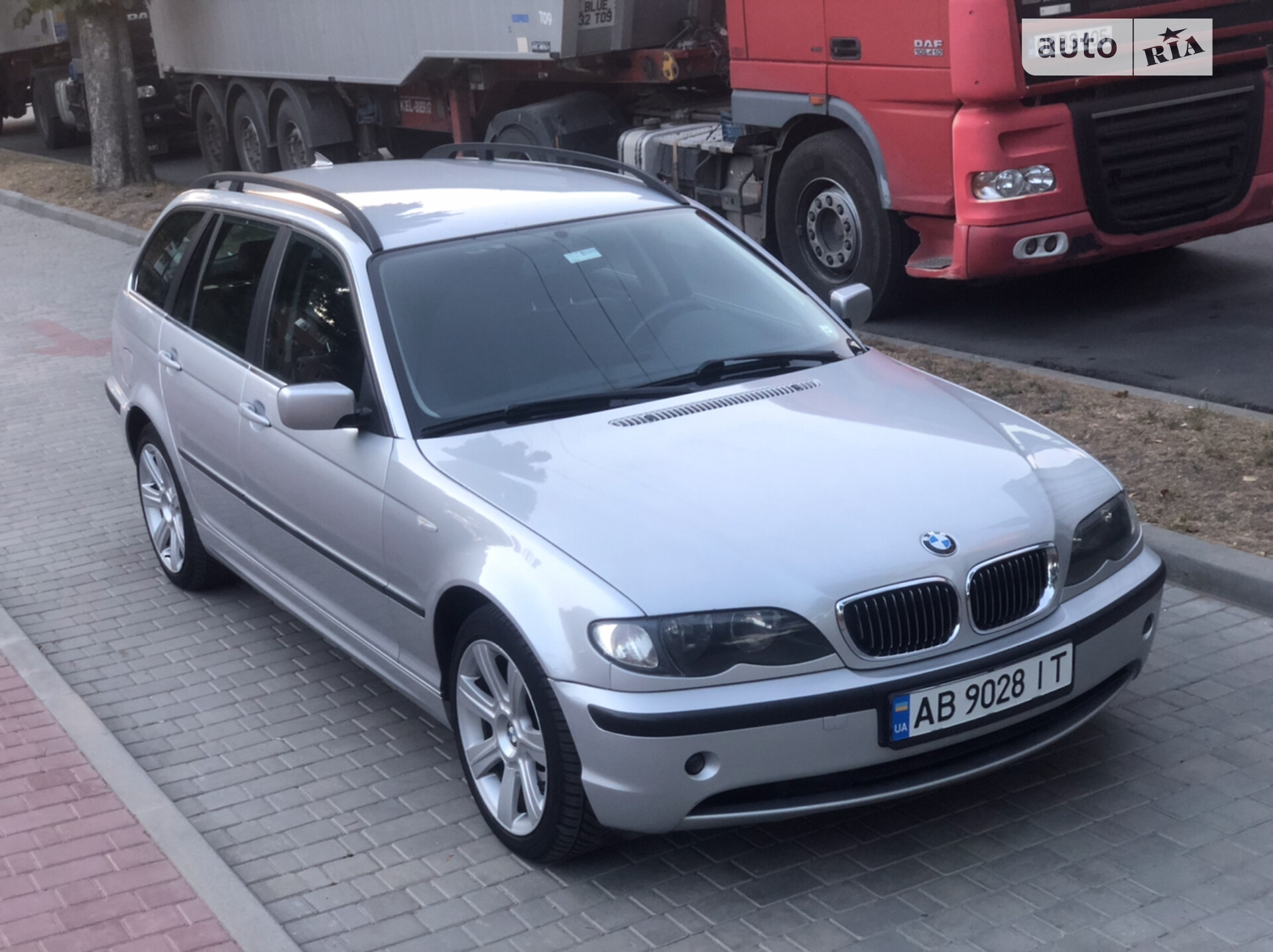 Головне фото звіту автомобіля BMW 330D 2003