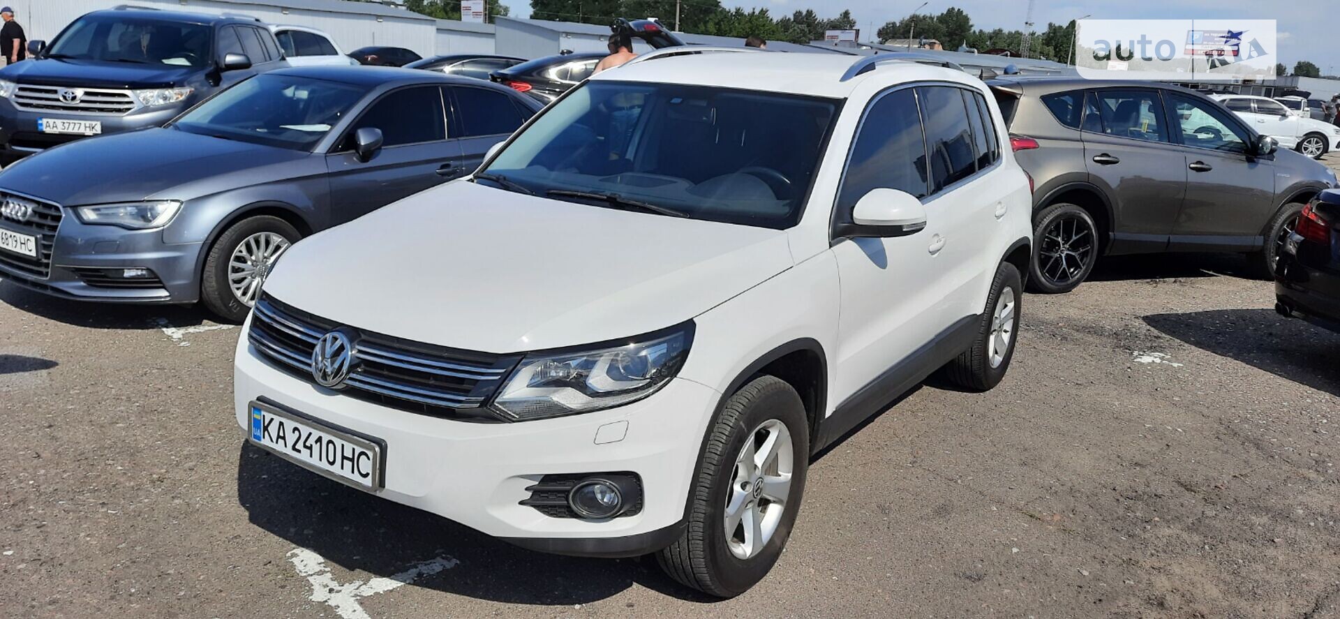 VOLKSWAGEN TIGUAN 2013