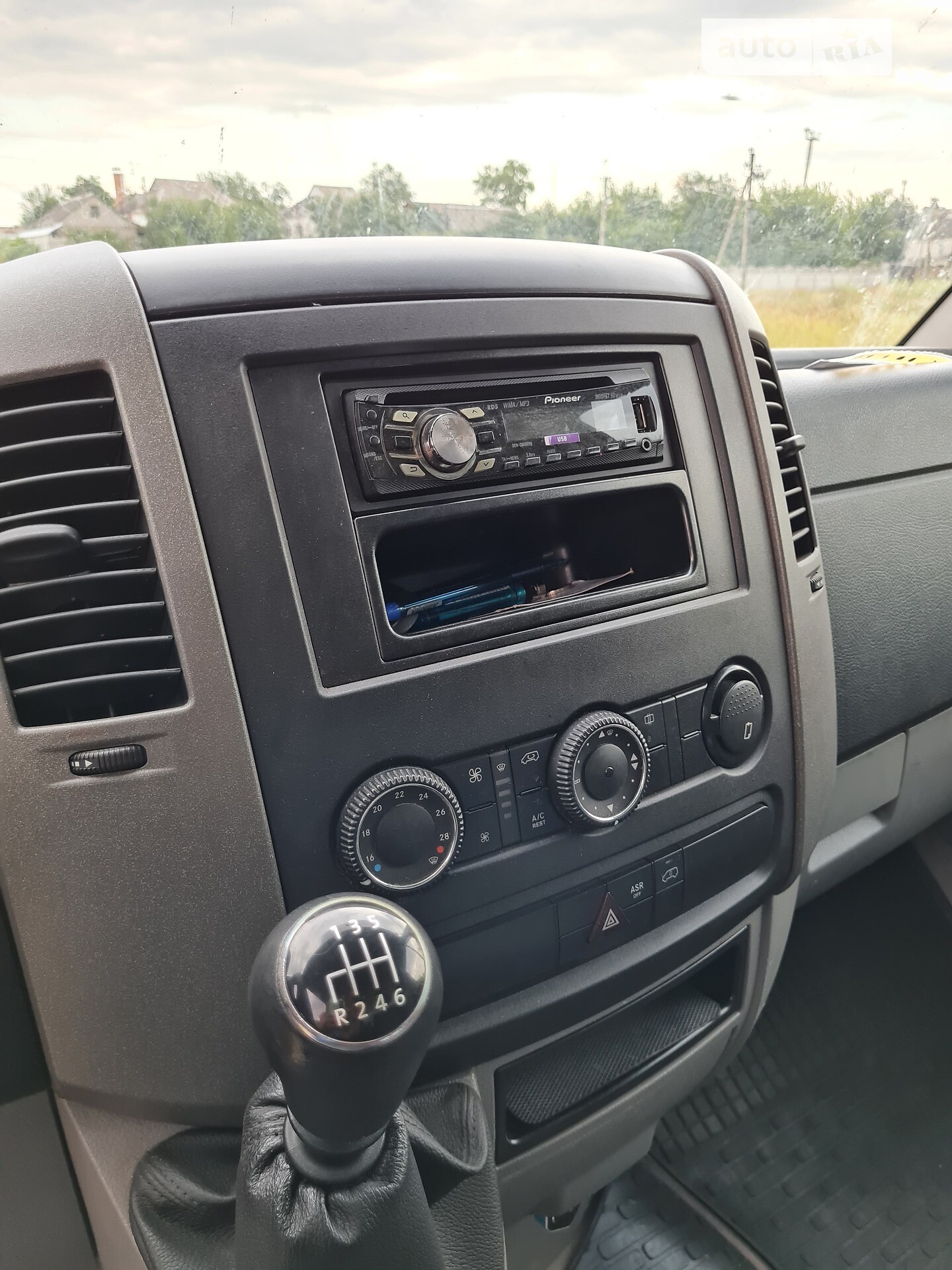 VOLKSWAGEN CRAFTER 2011