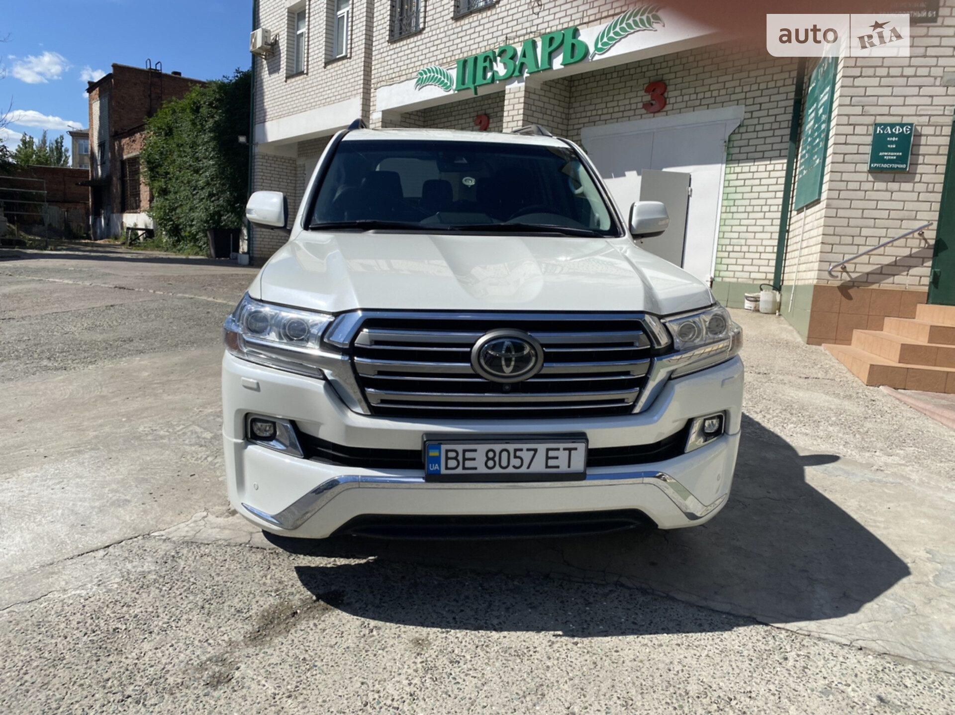 TOYOTA LAND CRUISER 200 2018