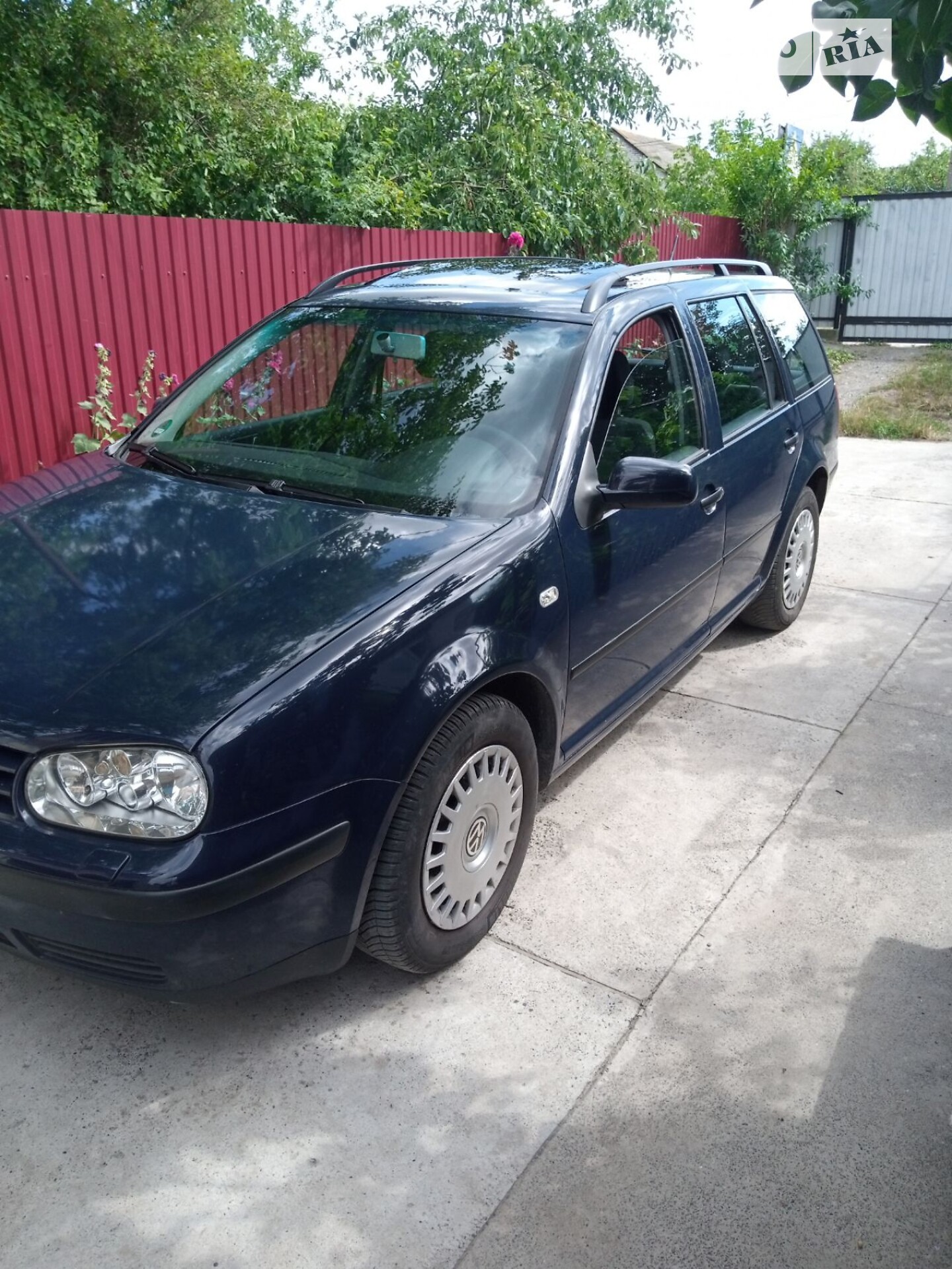 VOLKSWAGEN GOLF 2003