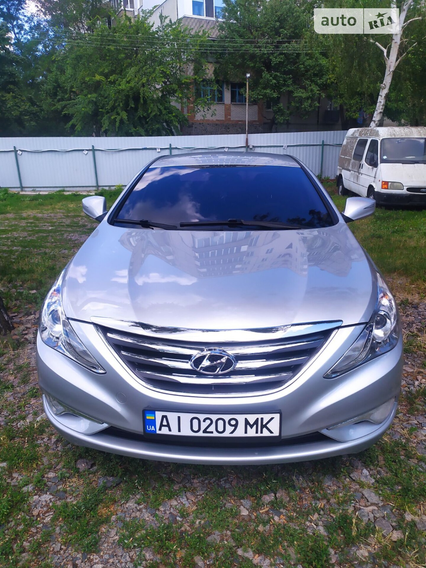 Головне фото звіту автомобіля HYUNDAI SONATA 2013