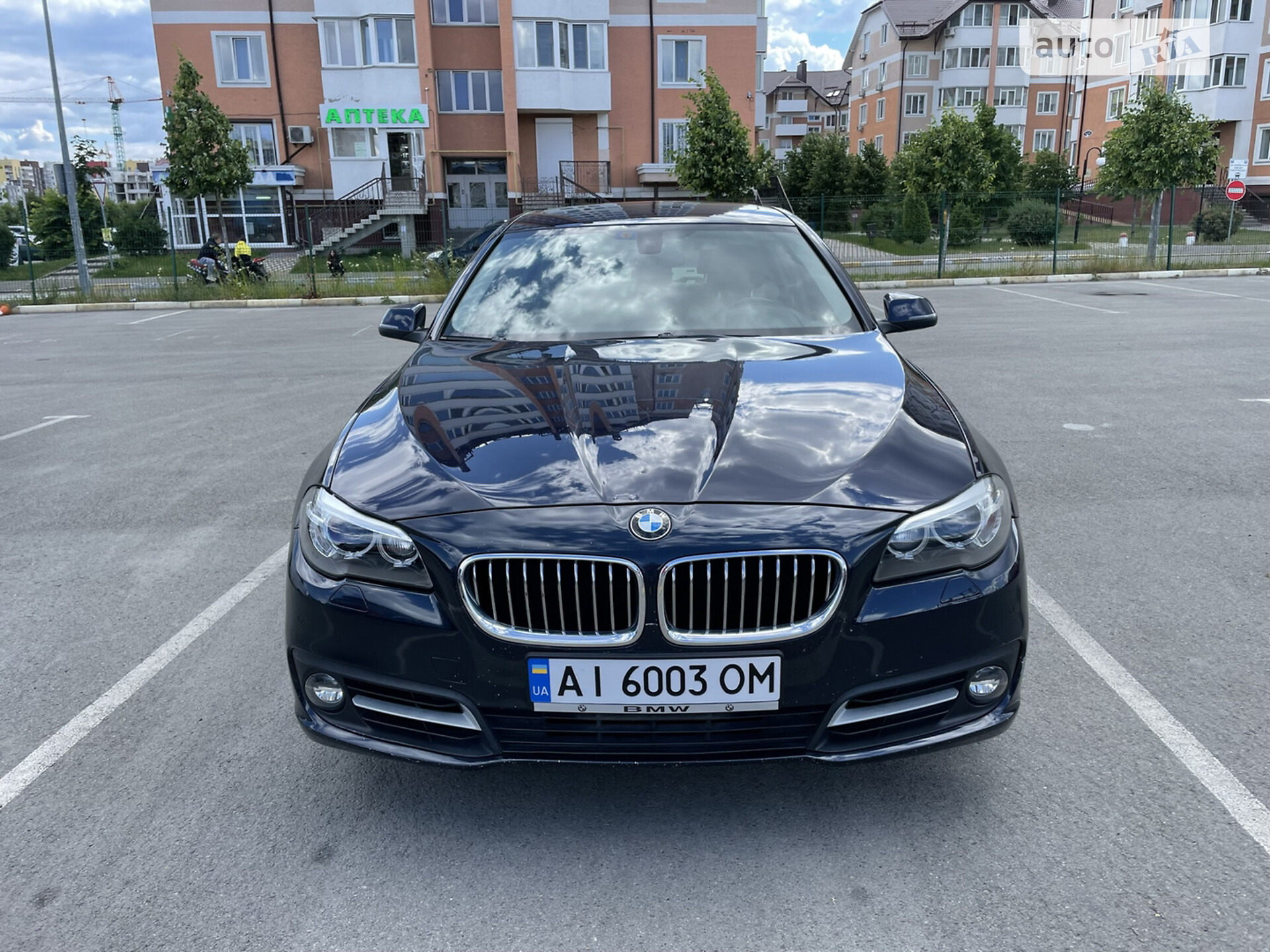 Головне фото звіту автомобіля BMW 528I 2015