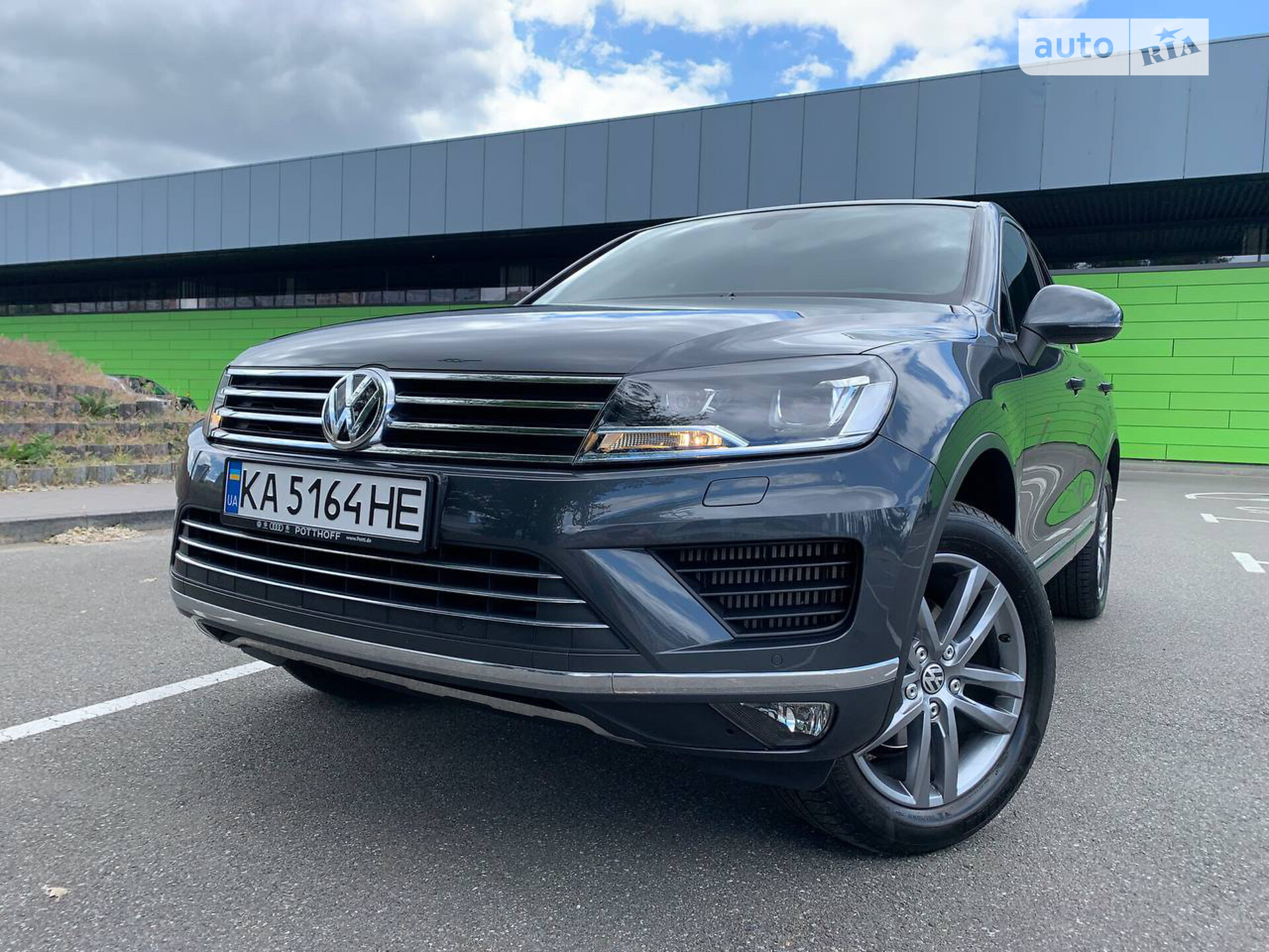 VOLKSWAGEN TOUAREG 2015