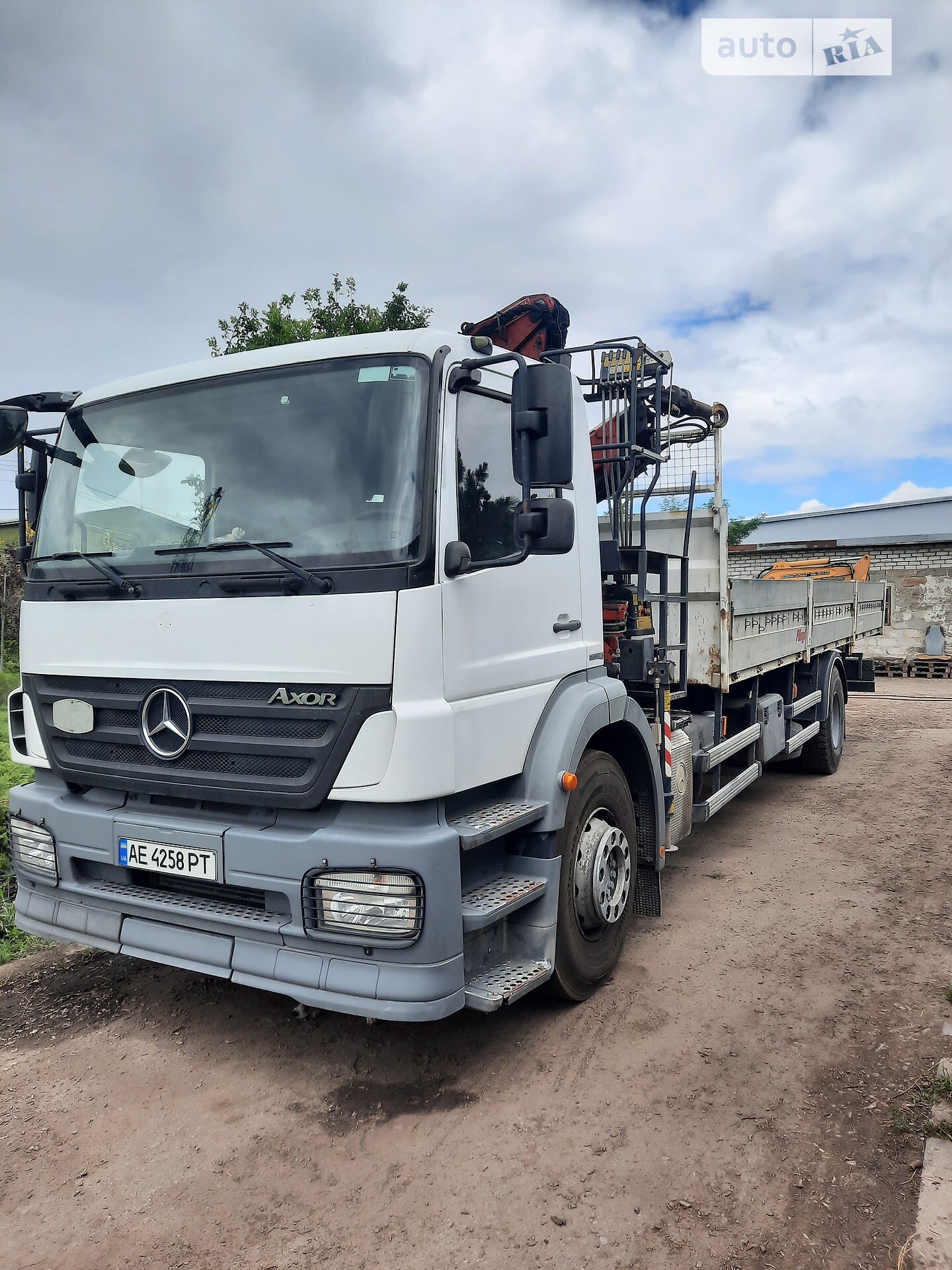 Mercedes-Benz Axor 2010