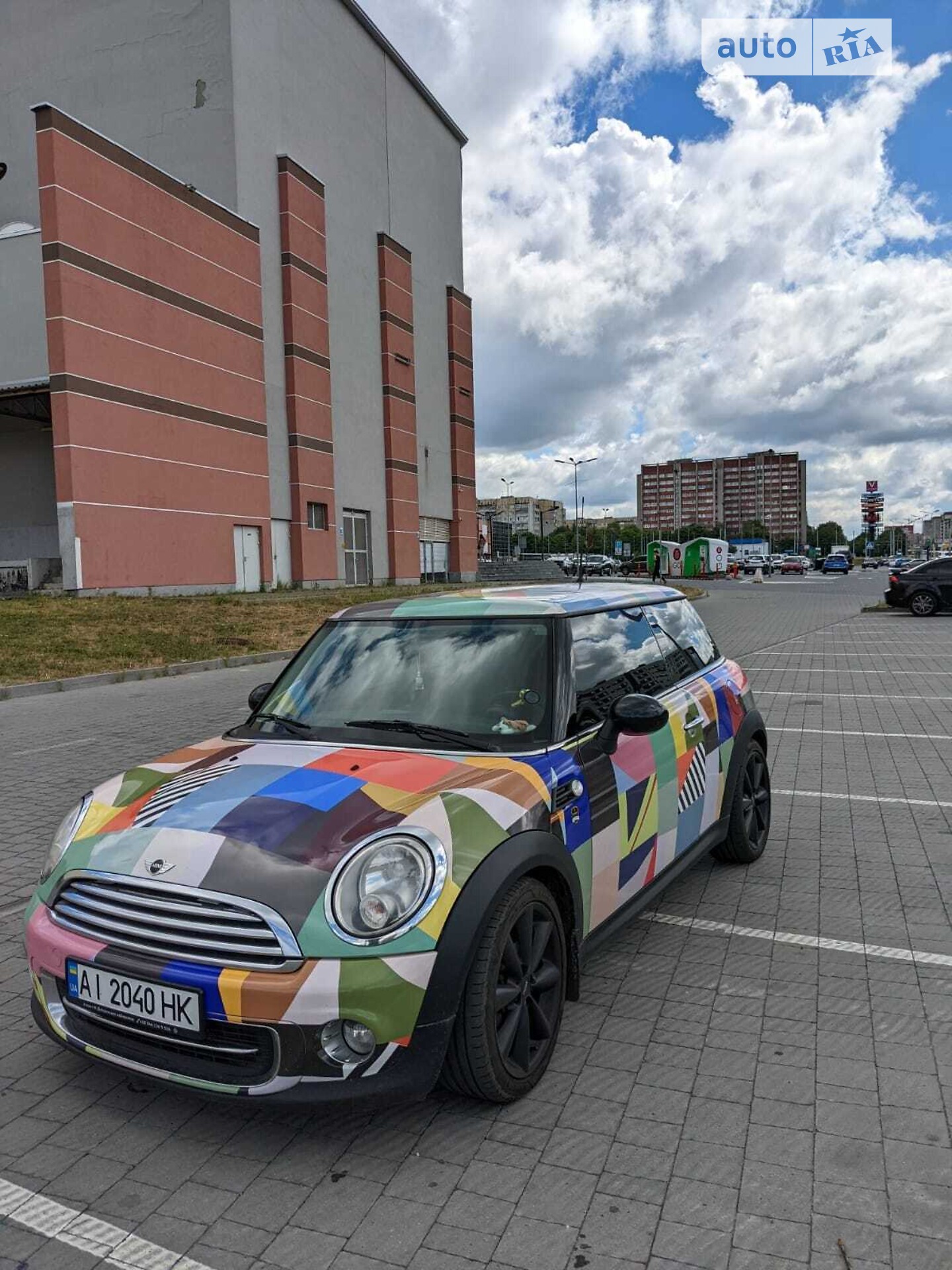 Головне фото звіту автомобіля MINI COOPER 2010