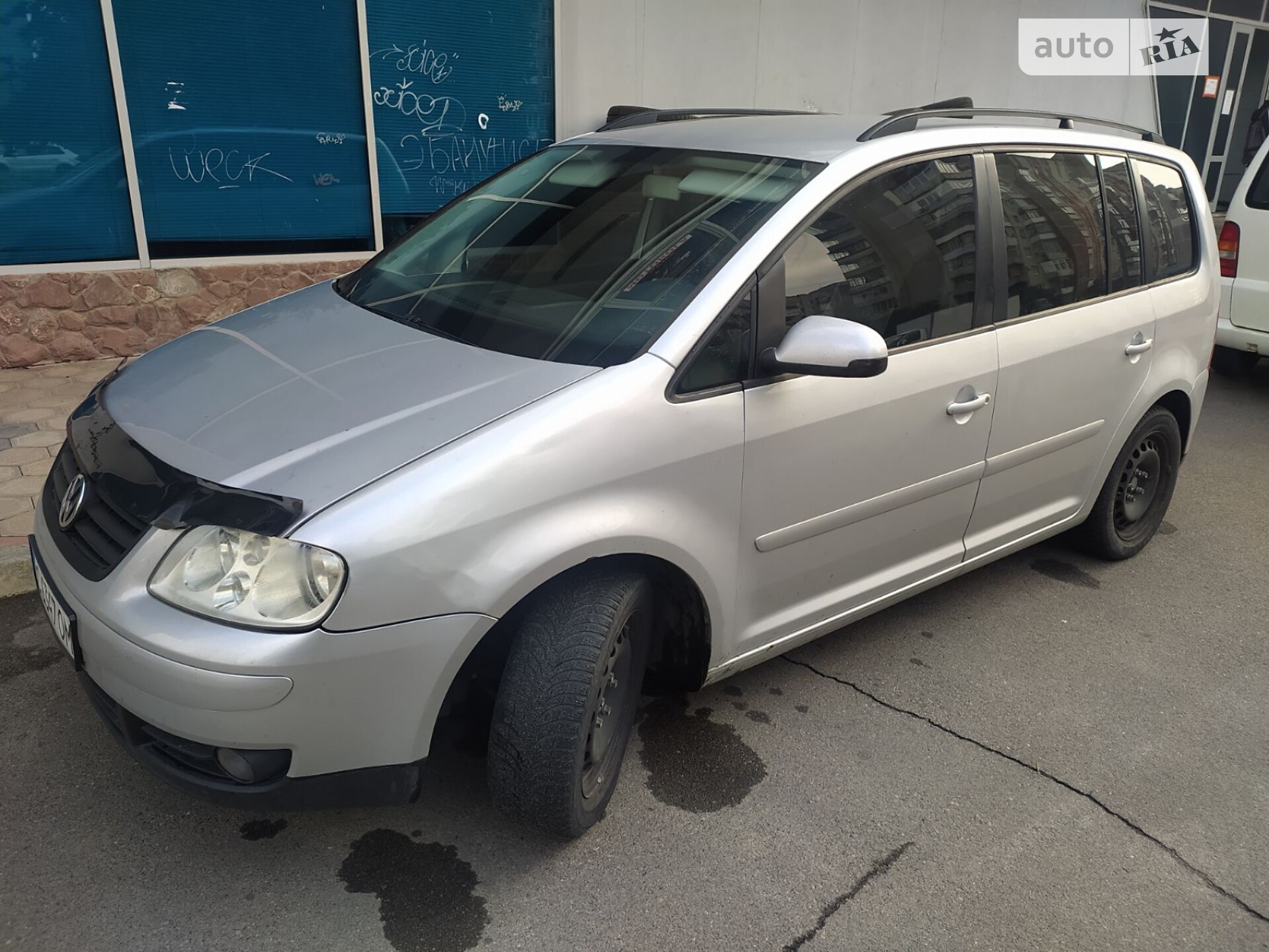 VOLKSWAGEN TOURAN 2005