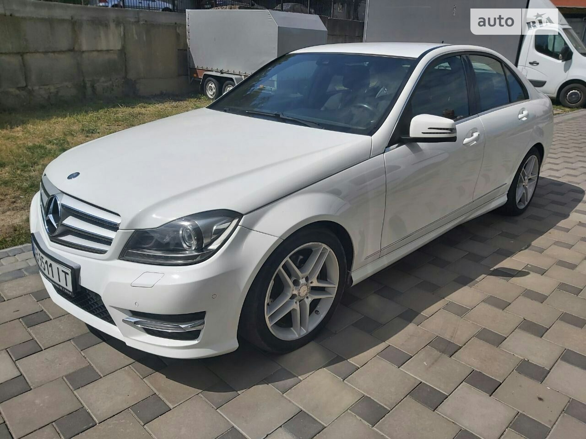 MERCEDES-BENZ C 200 2013