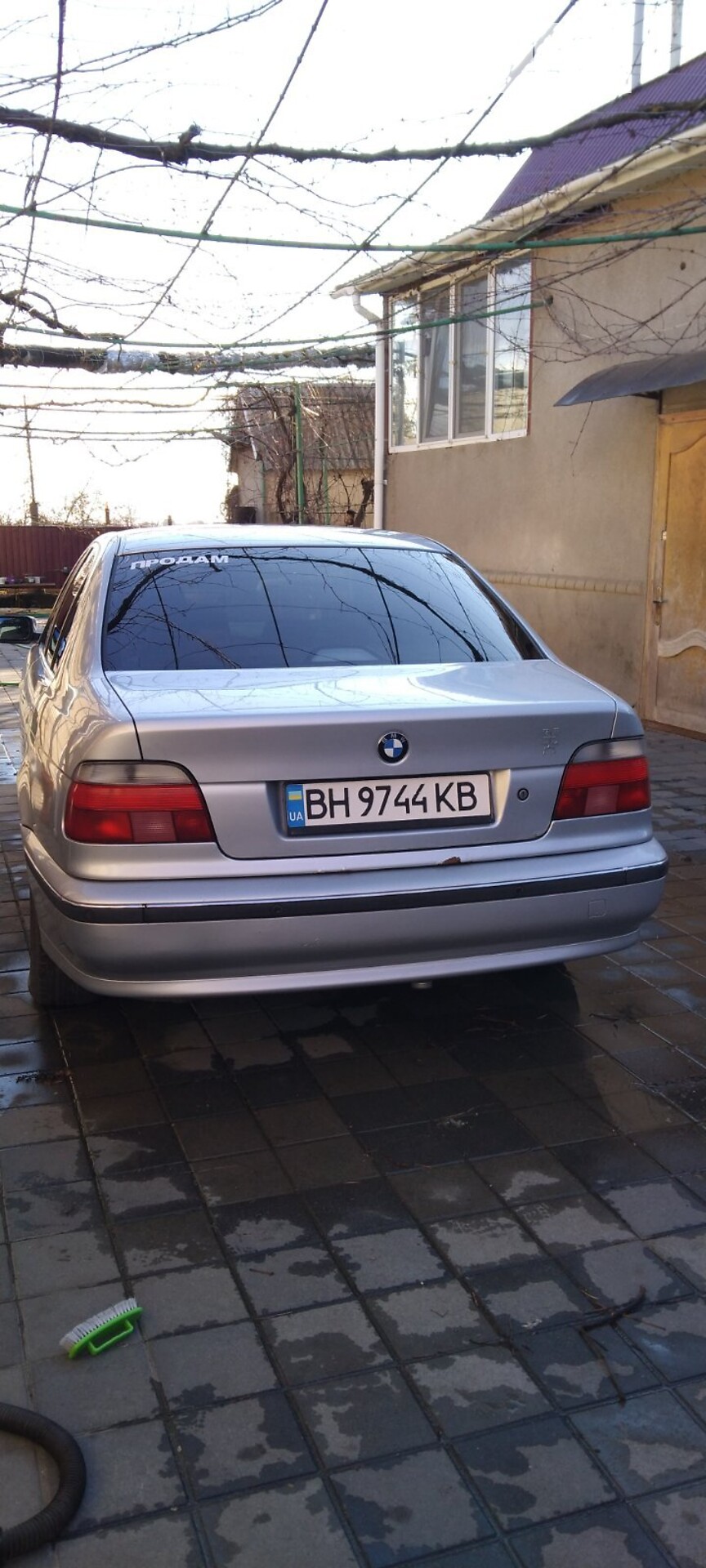 Головне фото звіту автомобіля BMW 523I 1999