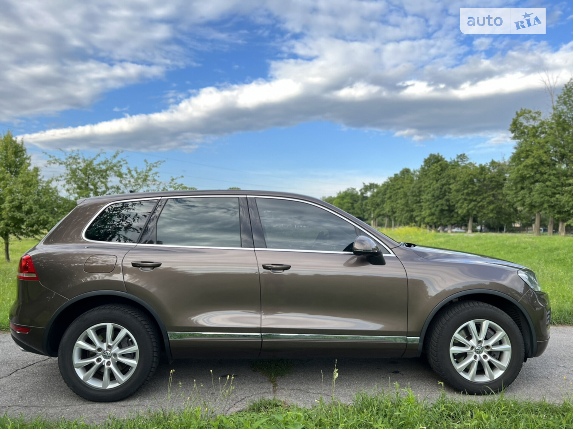 VOLKSWAGEN TOUAREG 2011