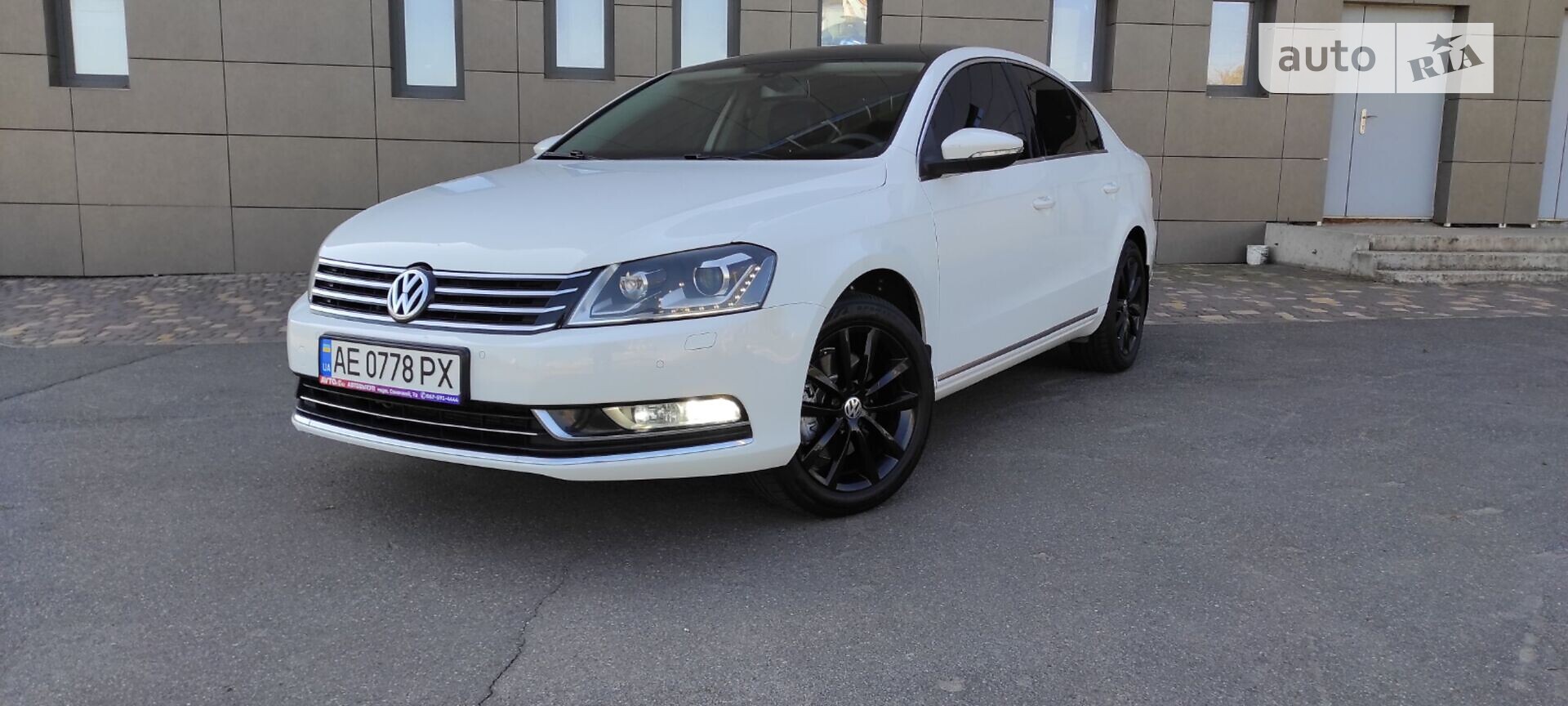 VOLKSWAGEN PASSAT 2013