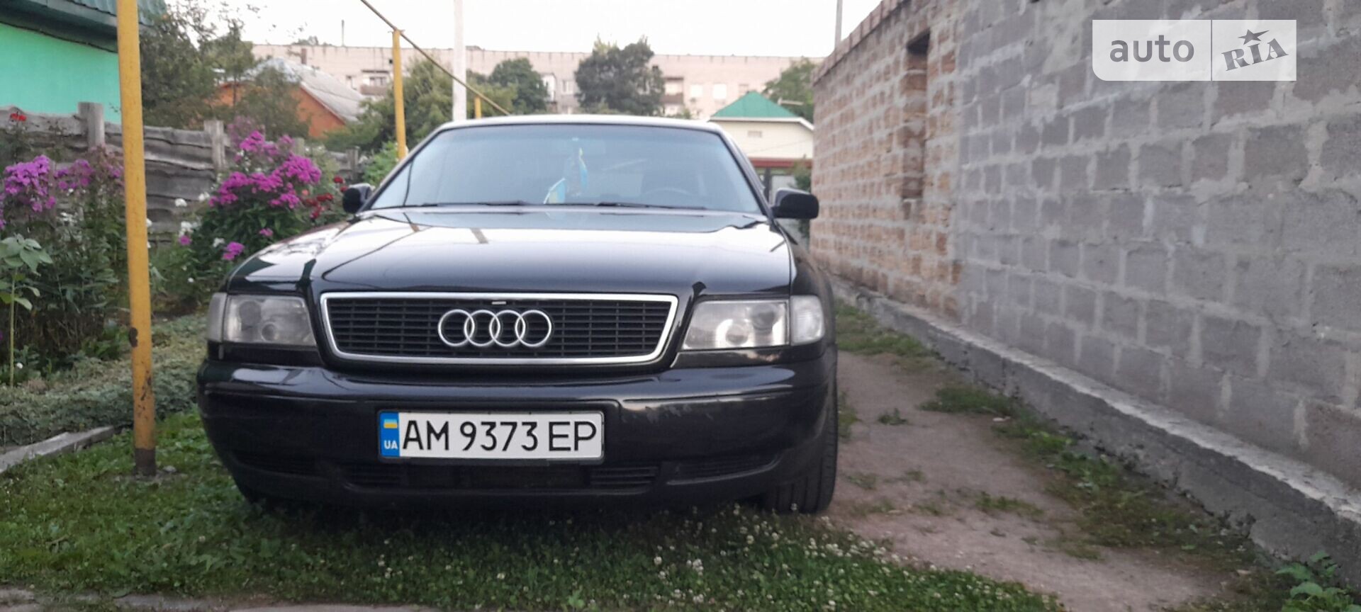 AUDI A8 1998