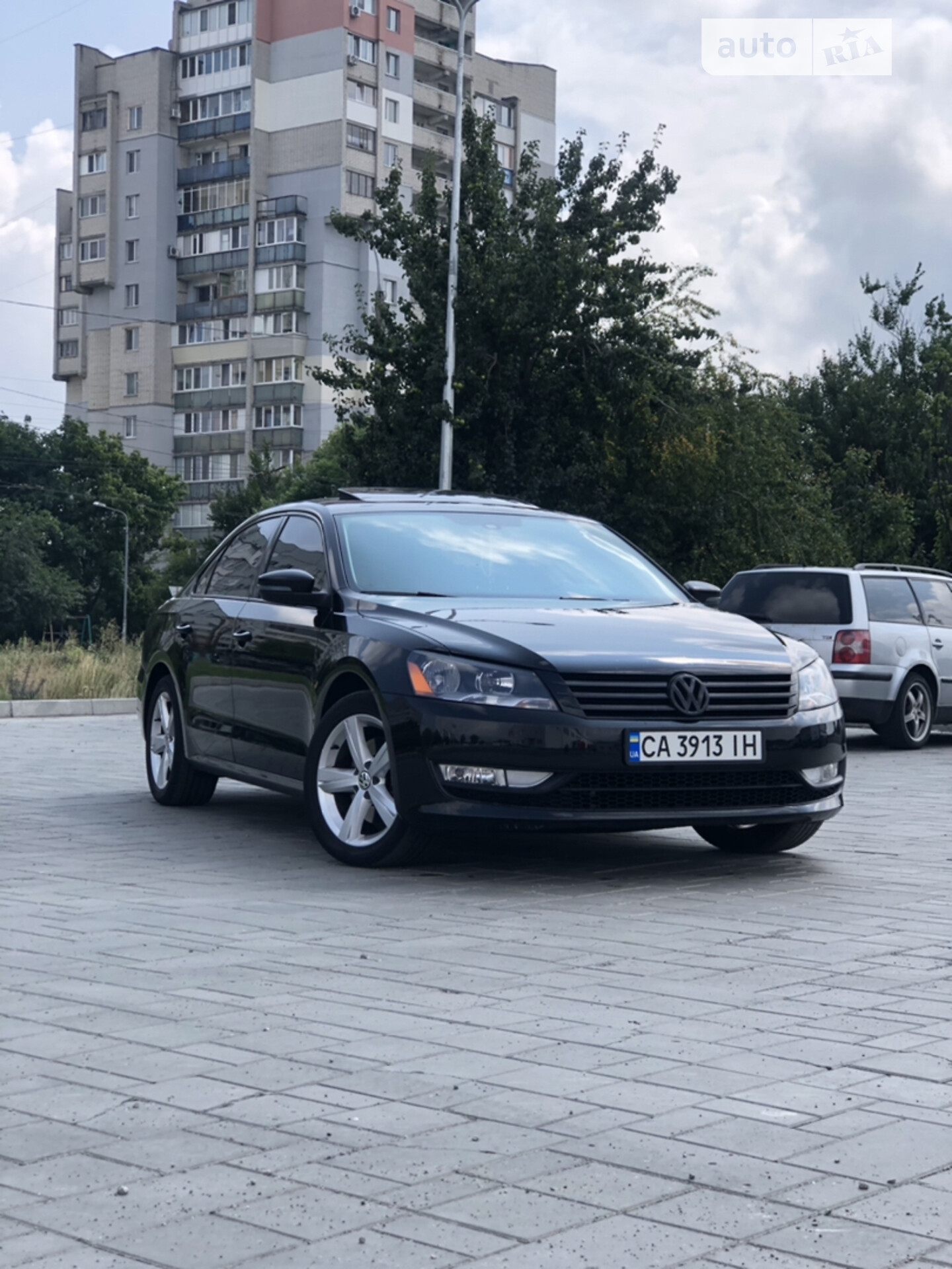 VOLKSWAGEN PASSAT 2012