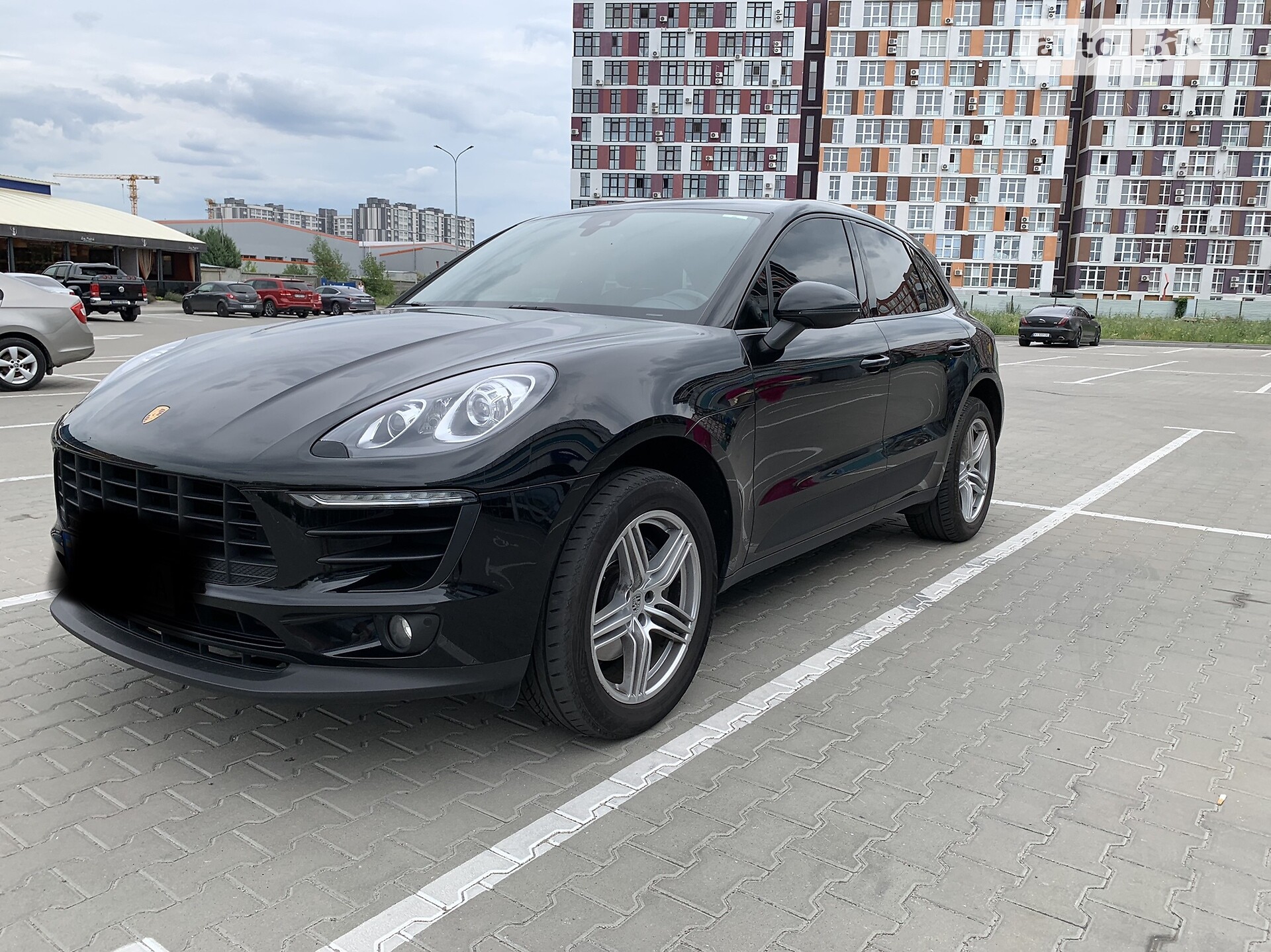 PORSCHE MACAN R4 2017