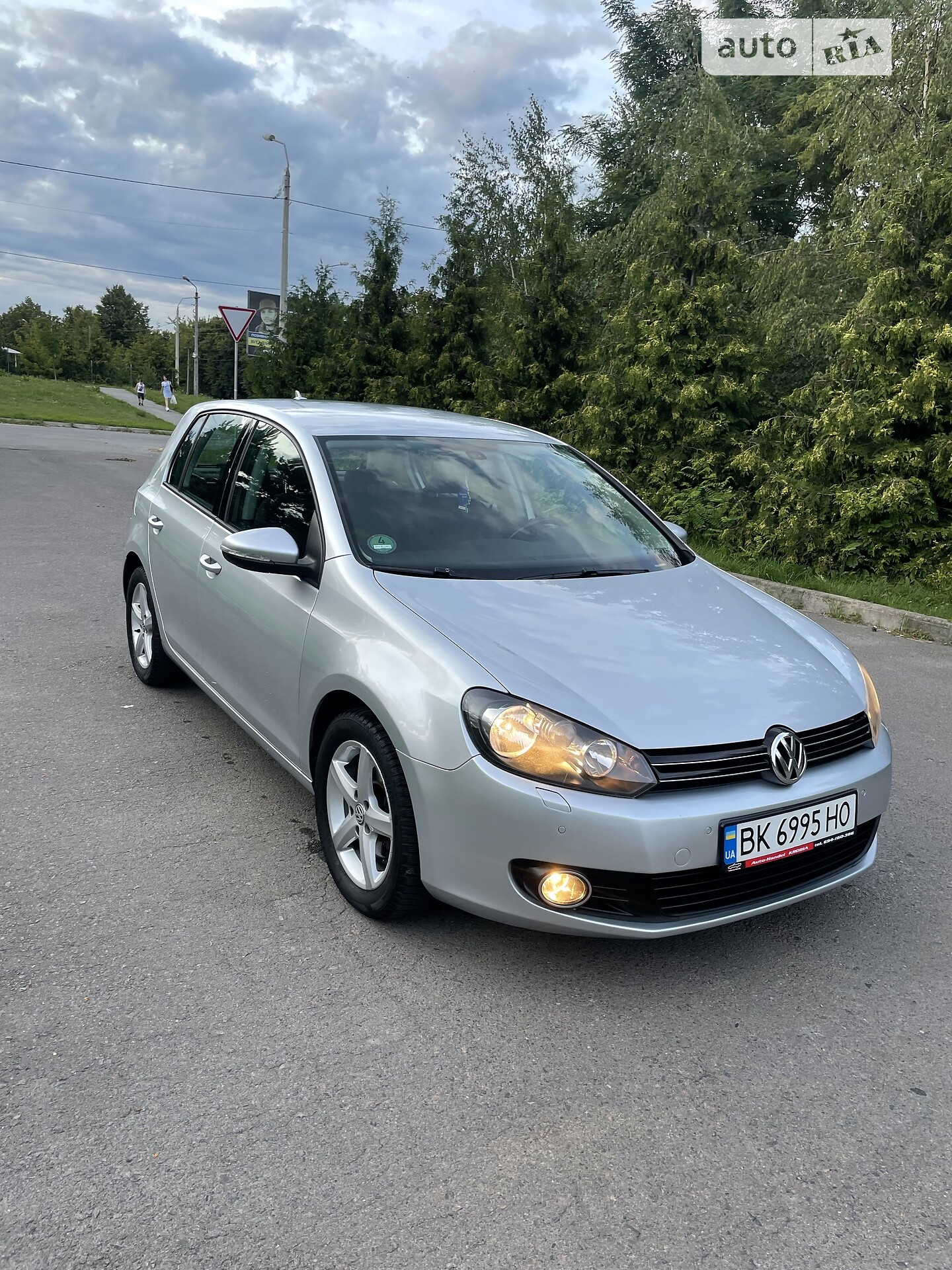 VOLKSWAGEN GOLF 2011