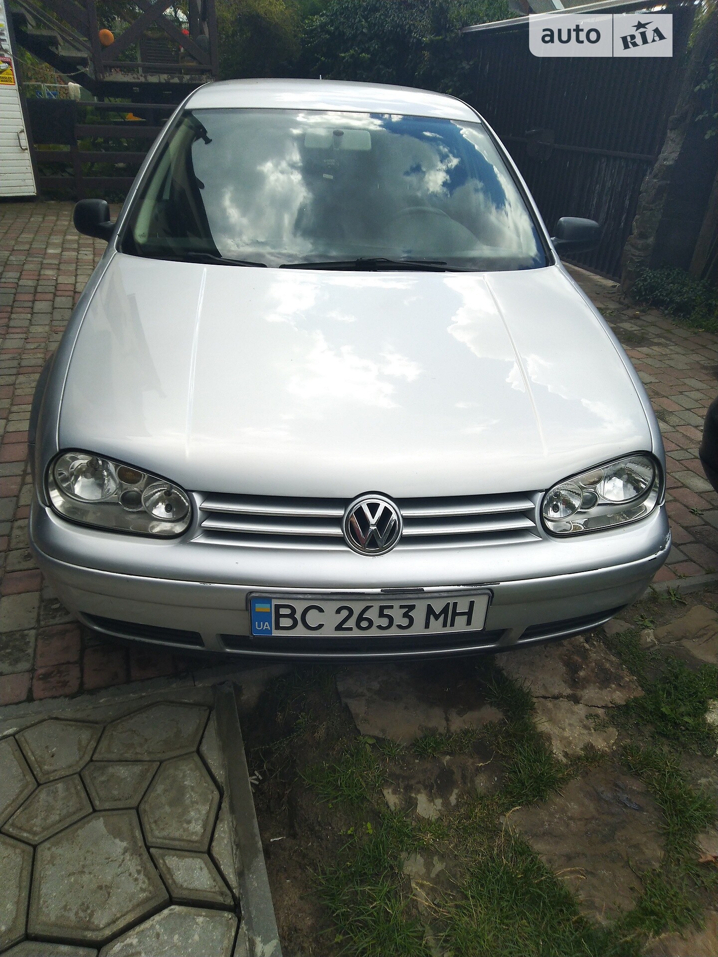 VOLKSWAGEN GOLF 2001