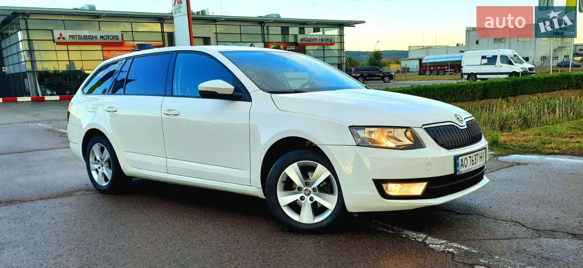 Головне фото звіту автомобіля SKODA OCTAVIA 2014