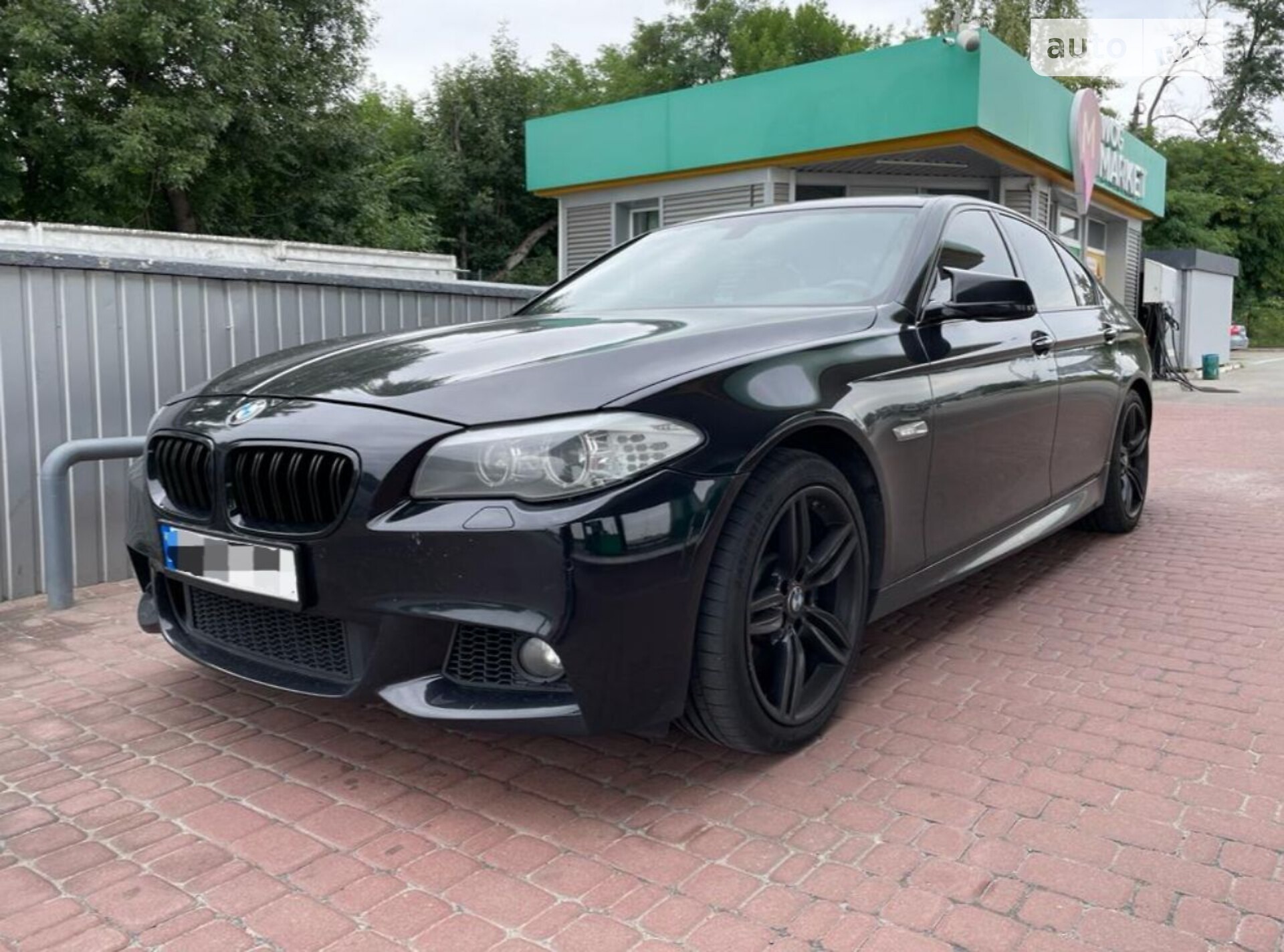 BMW 5 Series xDrive 2013
