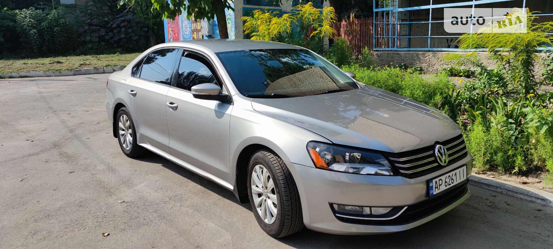VOLKSWAGEN PASSAT 2013