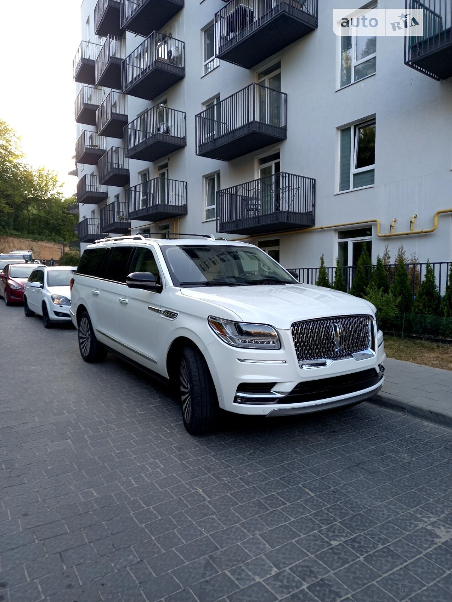 LINCOLN NAVIGATOR 2021