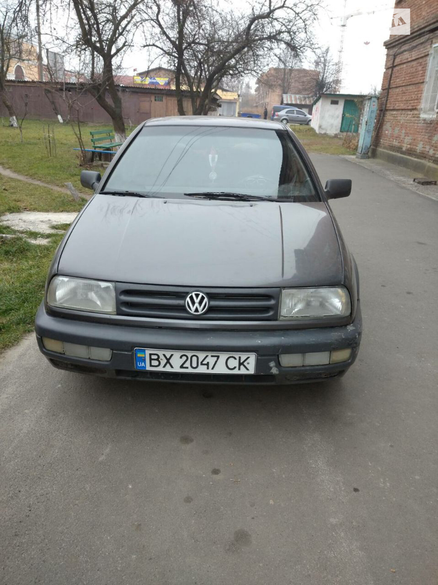 VOLKSWAGEN VENTO 1992