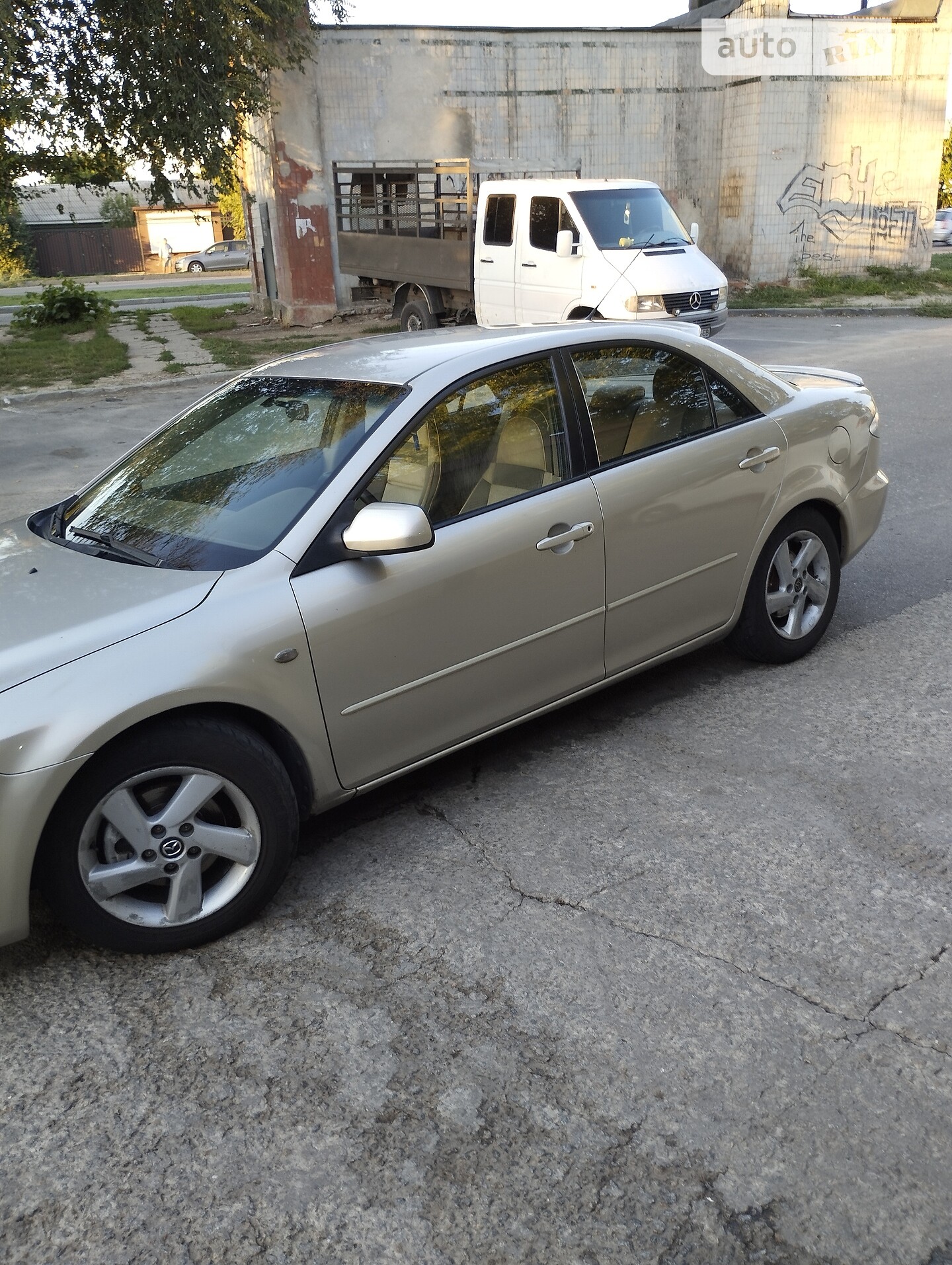 MAZDA 6