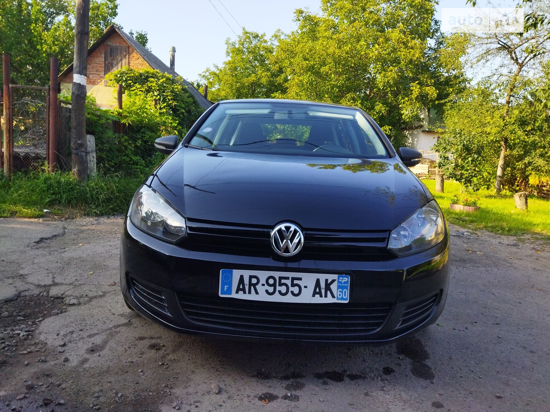 VOLKSWAGEN GOLF 2010