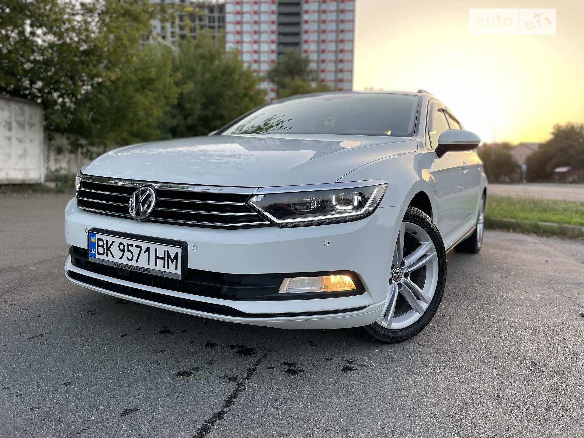 VOLKSWAGEN PASSAT 2015