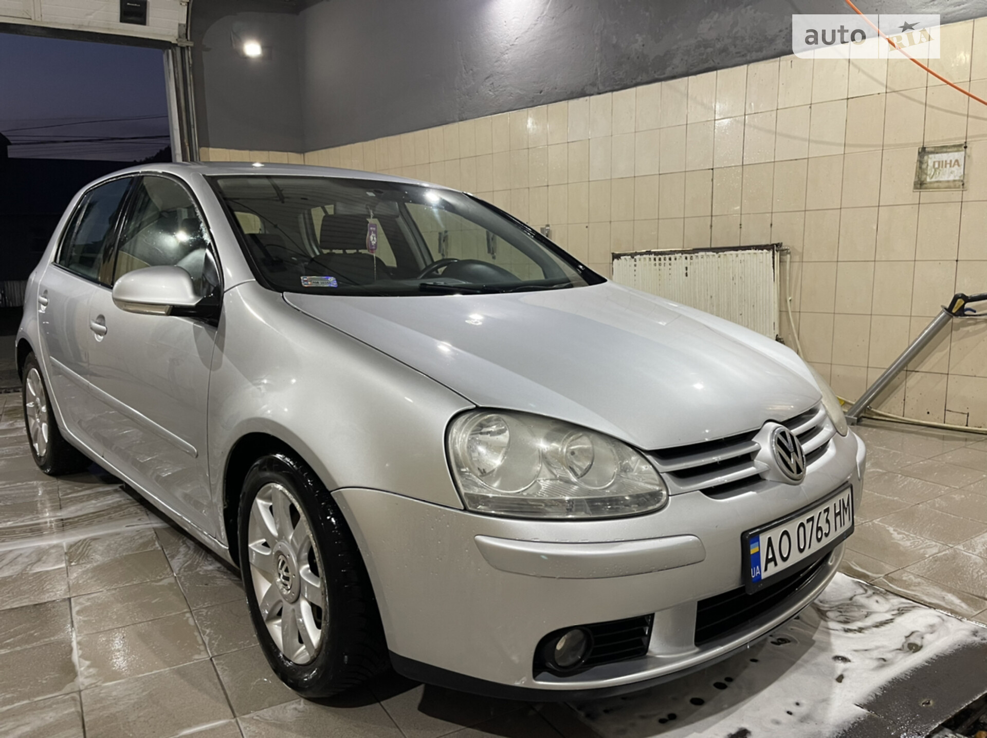 VOLKSWAGEN GOLF 2005