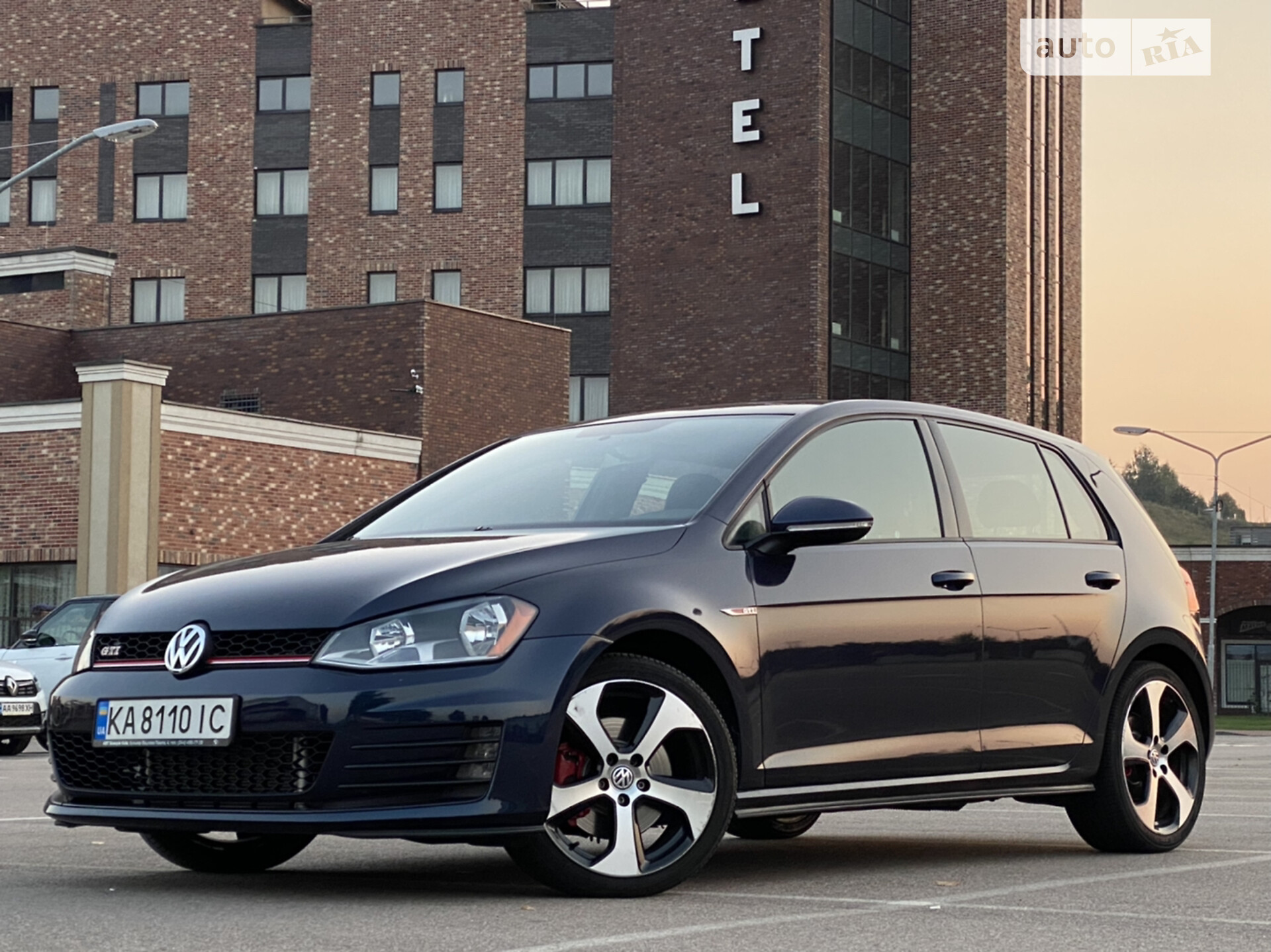 VOLKSWAGEN GOLF GTI 2016