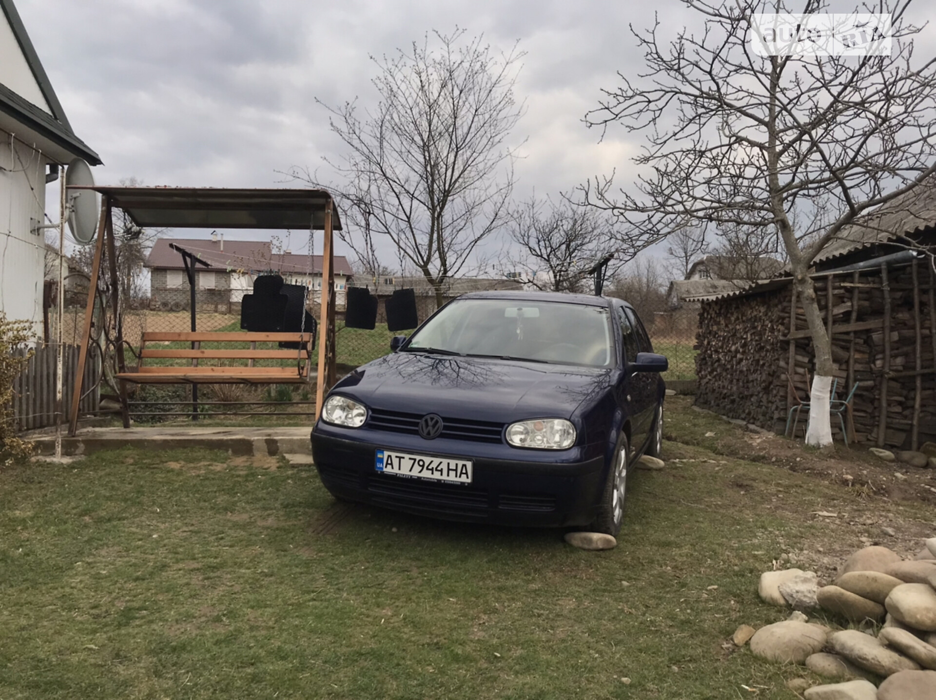 VOLKSWAGEN GOLF 2003