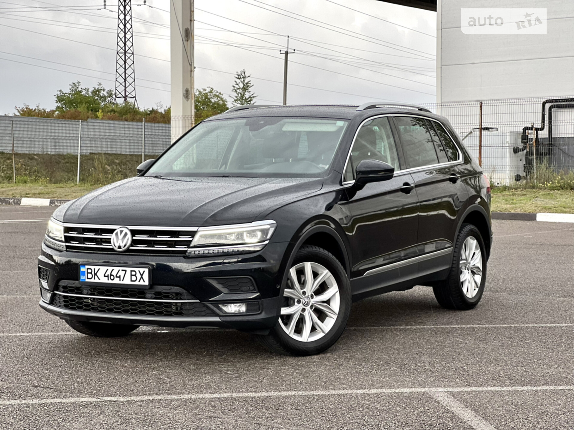 VOLKSWAGEN TIGUAN 2017