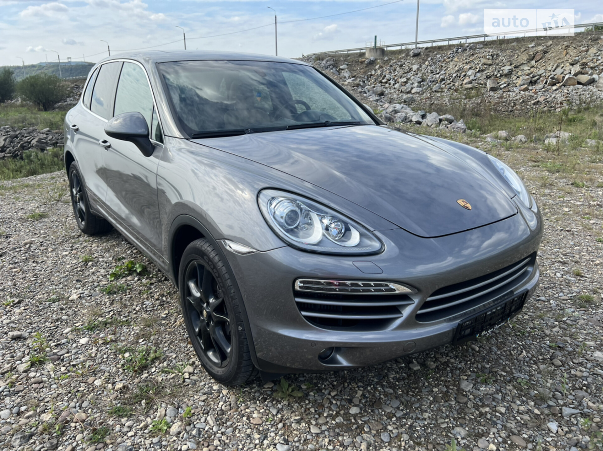 PORSCHE CAYENNE